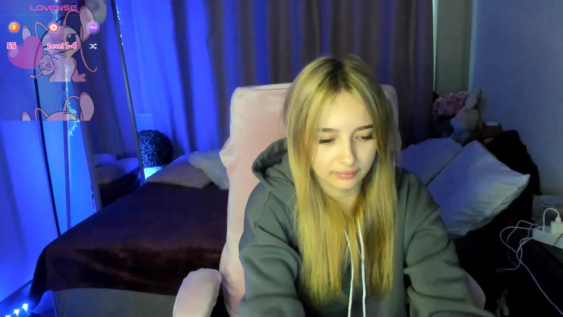 Gallery image thumbnail from TaisiaHot's myfreecams stream on, 12/24/2025, 08:59 image 14 of 20