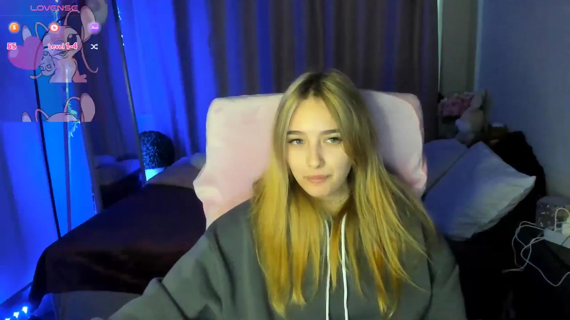 Gallery image thumbnail from TaisiaHot's myfreecams stream on, 12/24/2025, 08:59 image 3 of 20