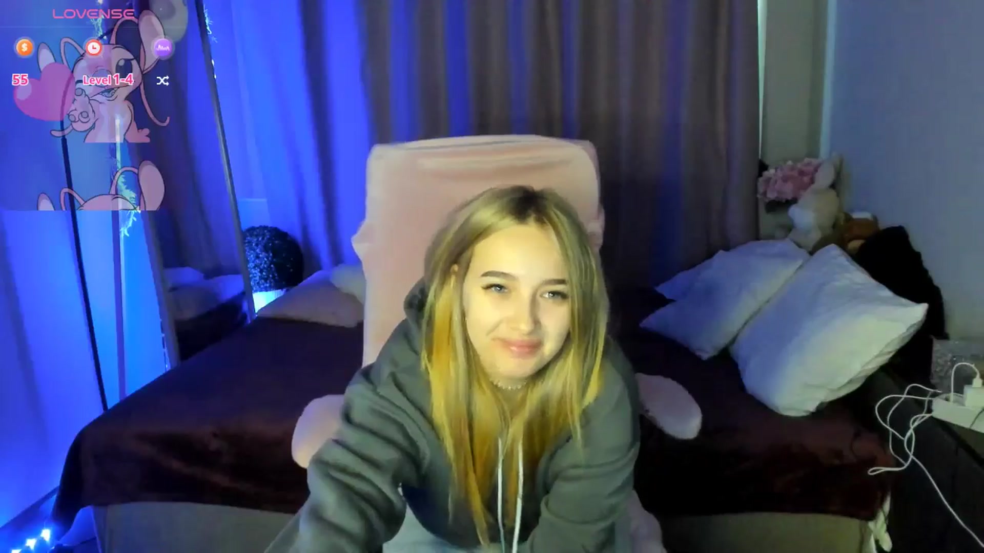 Gallery image thumbnail from TaisiaHot's myfreecams stream on, 12/24/2025, 08:59 image 17 of 20