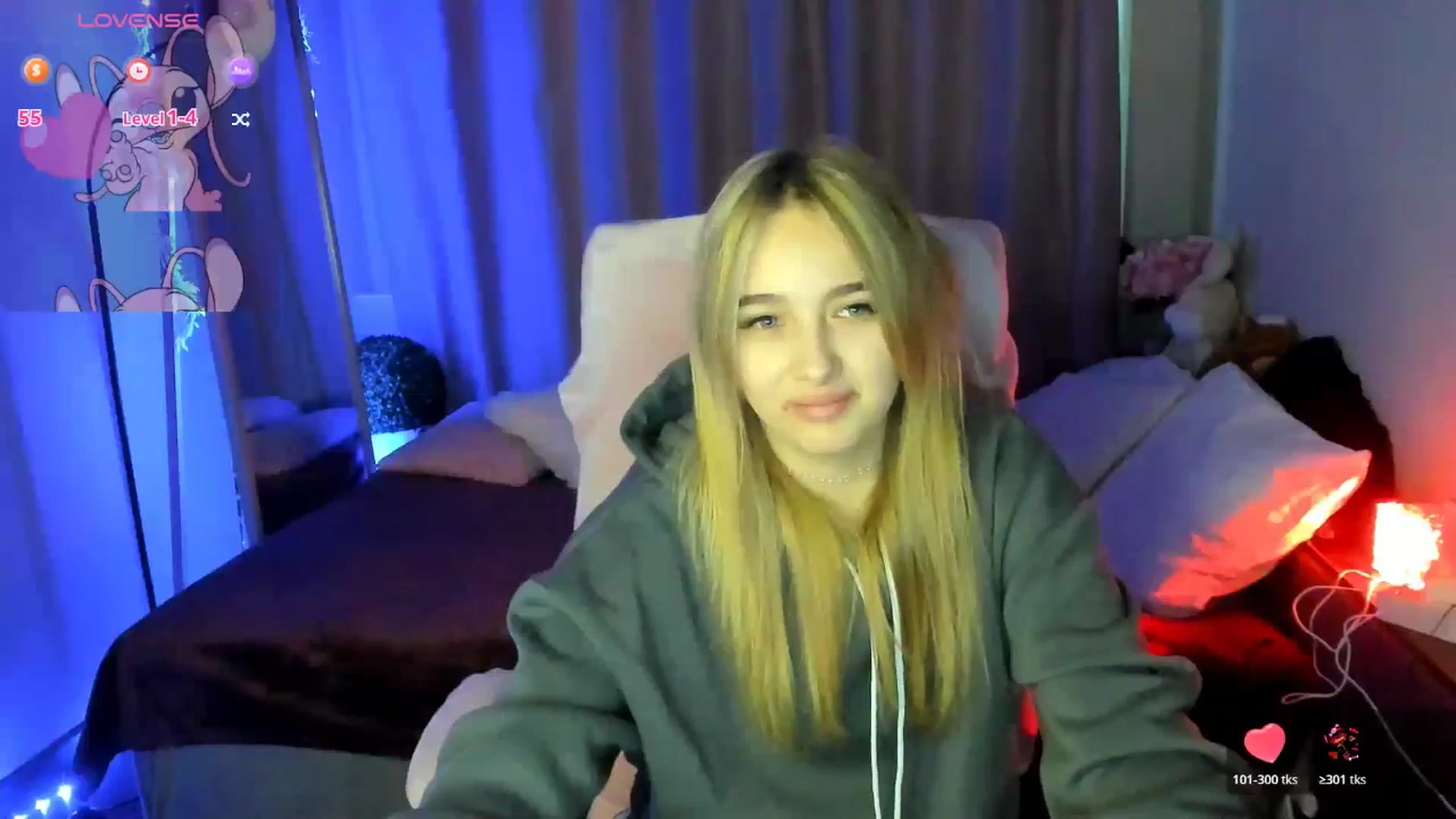 Gallery image thumbnail from TaisiaHot's myfreecams stream on, 12/24/2025, 08:59 image 6 of 20