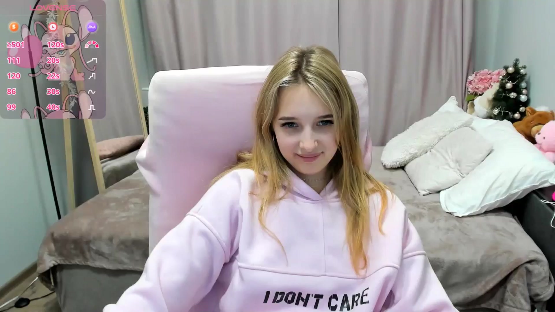 Gallery image thumbnail from TaisiaHot's myfreecams stream on, 12/28/2025, 16:42 image 6 of 20