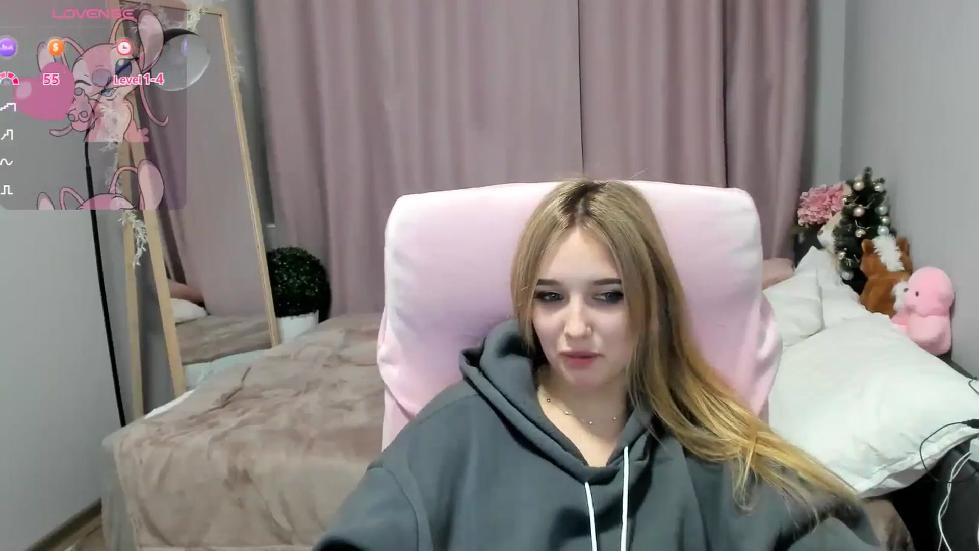 Gallery image thumbnail from TaisiaHot's myfreecams stream on, 01/12/2026, 15:34 image 4 of 20