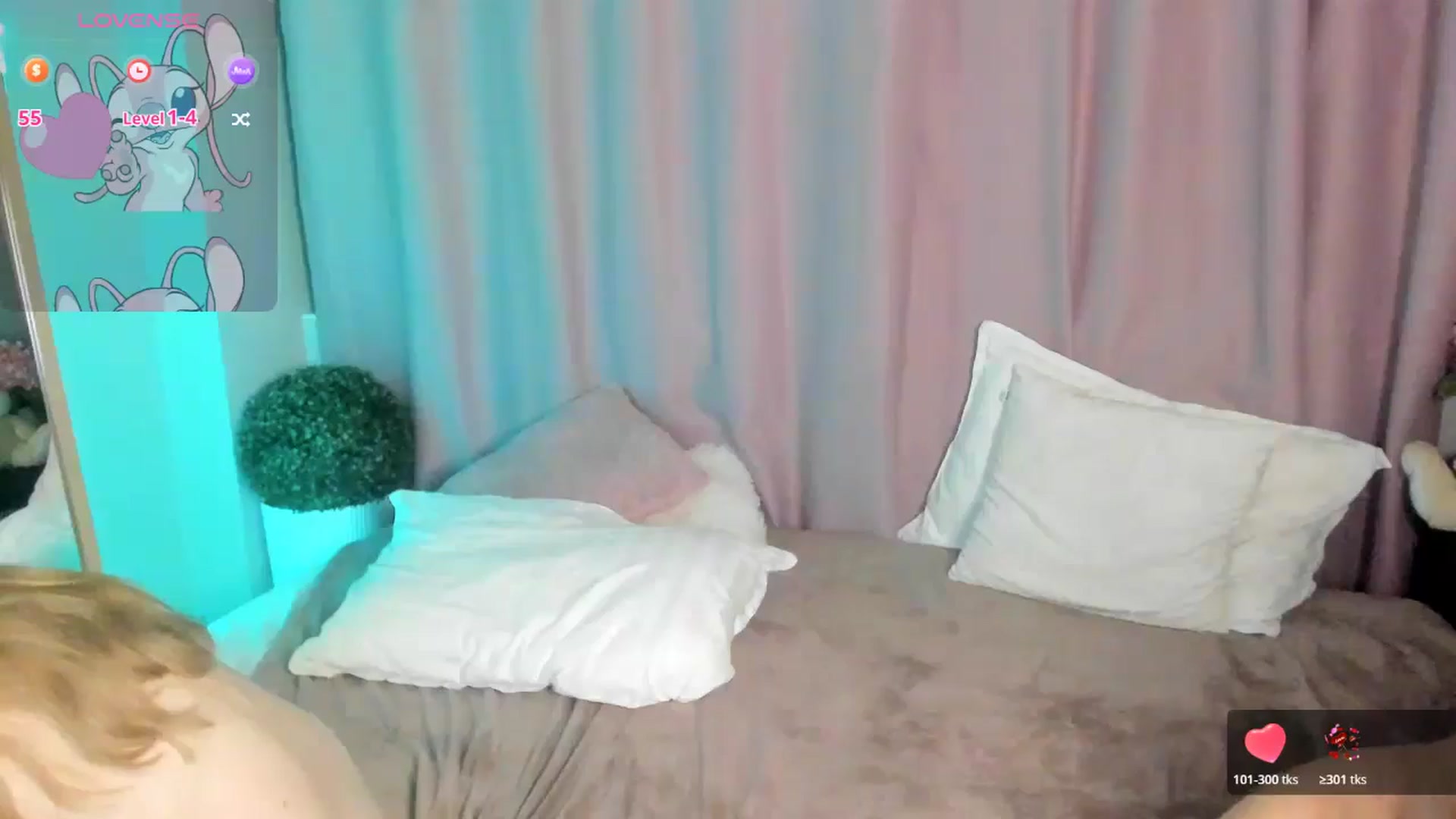 Gallery image thumbnail from TaisiaHot's myfreecams stream on, 01/12/2026, 18:39 image 4 of 20