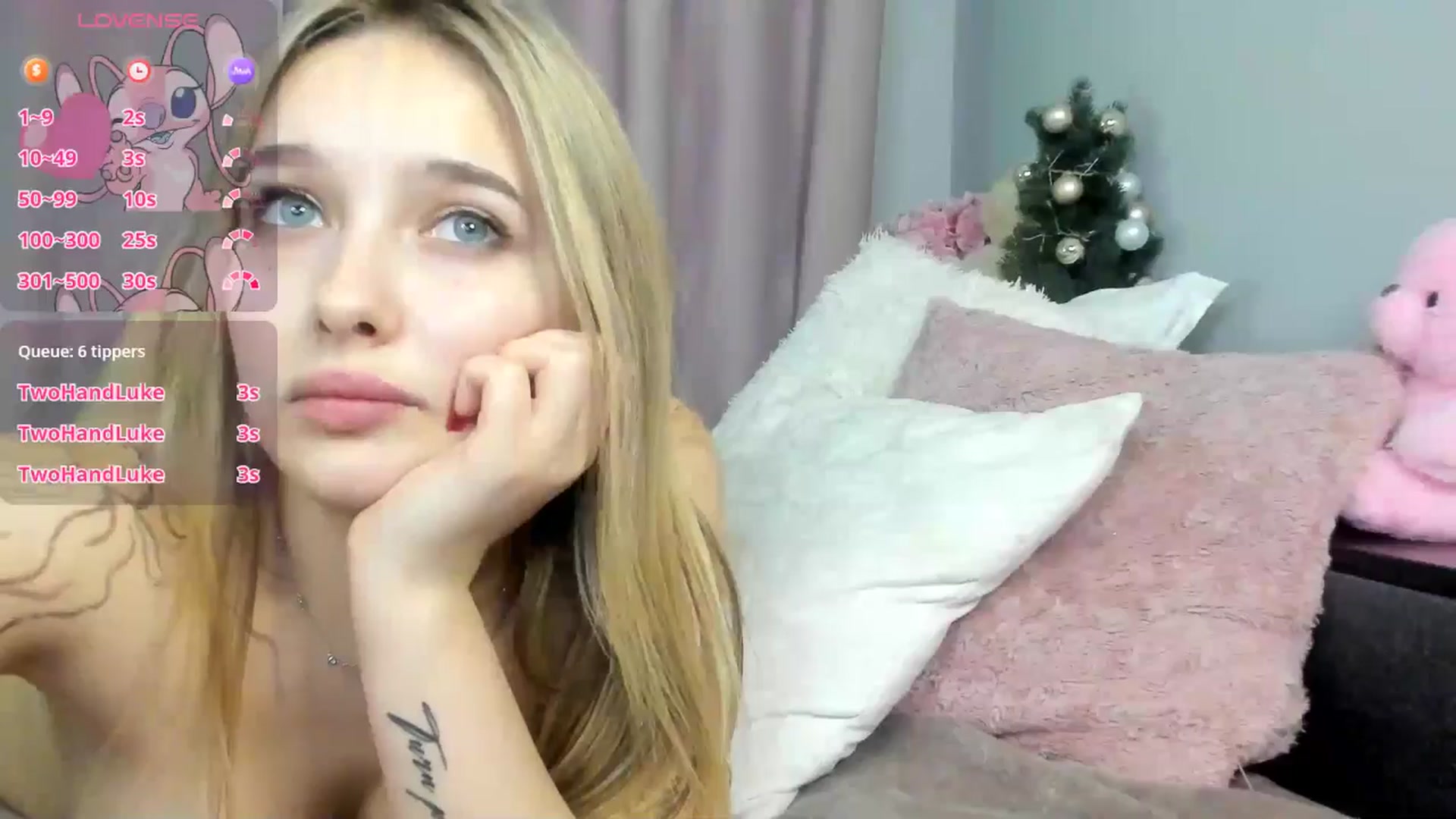 Gallery image thumbnail from TaisiaHot's myfreecams stream on, 01/13/2026, 24:43 image 19 of 20