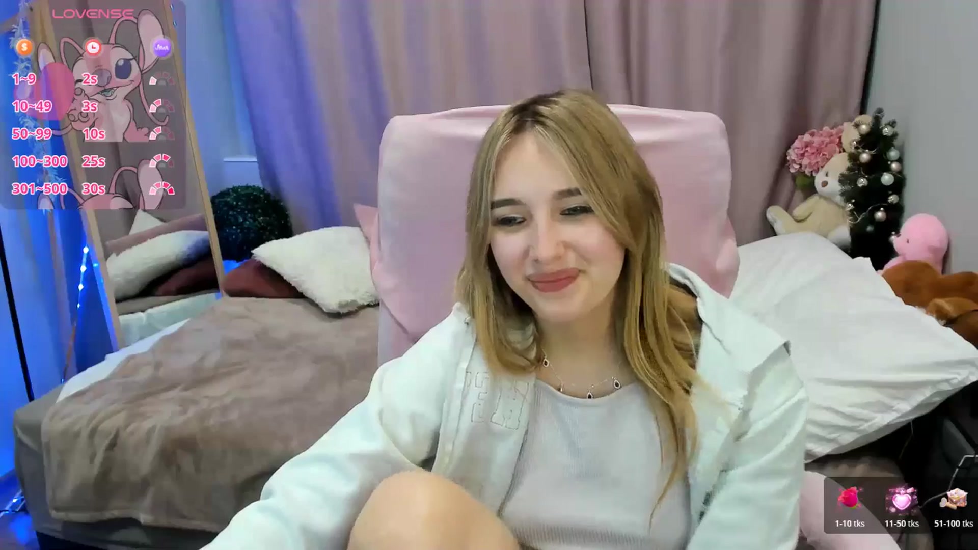 Gallery image thumbnail from TaisiaHot's myfreecams stream on, 01/20/2026, 11:58 image 14 of 20