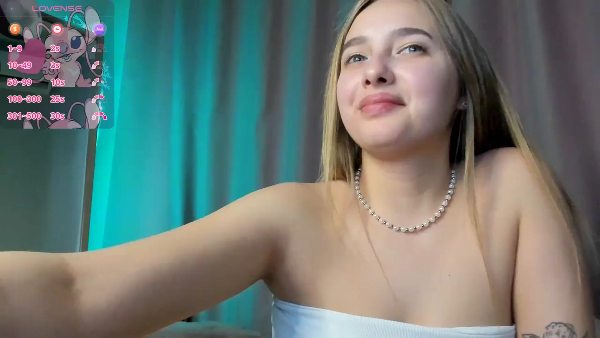 Gallery image thumbnail from TaisiaHot's myfreecams stream on, 02/06/2026, 13:25 image 9 of 20
