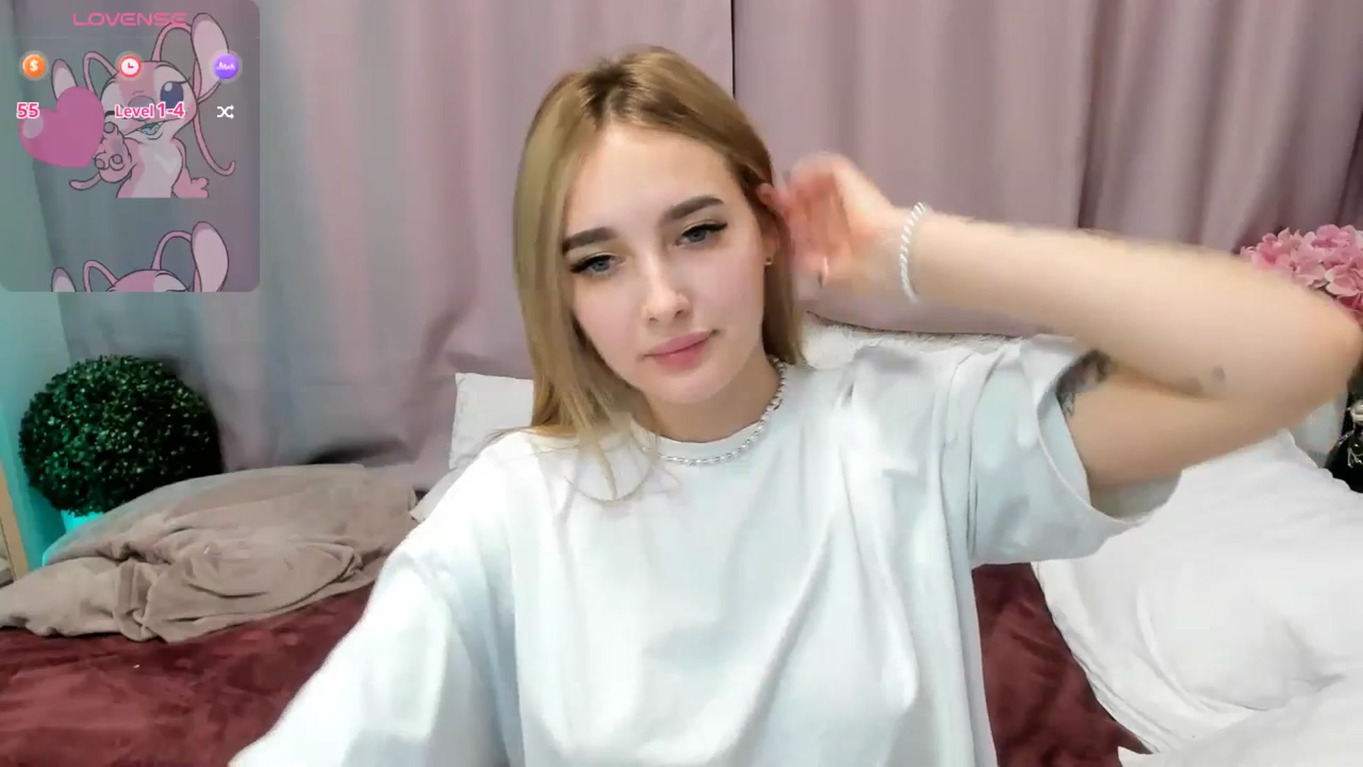 Gallery image thumbnail from TaisiaHot's myfreecams stream on, 02/11/2026, 14:59 image 5 of 20