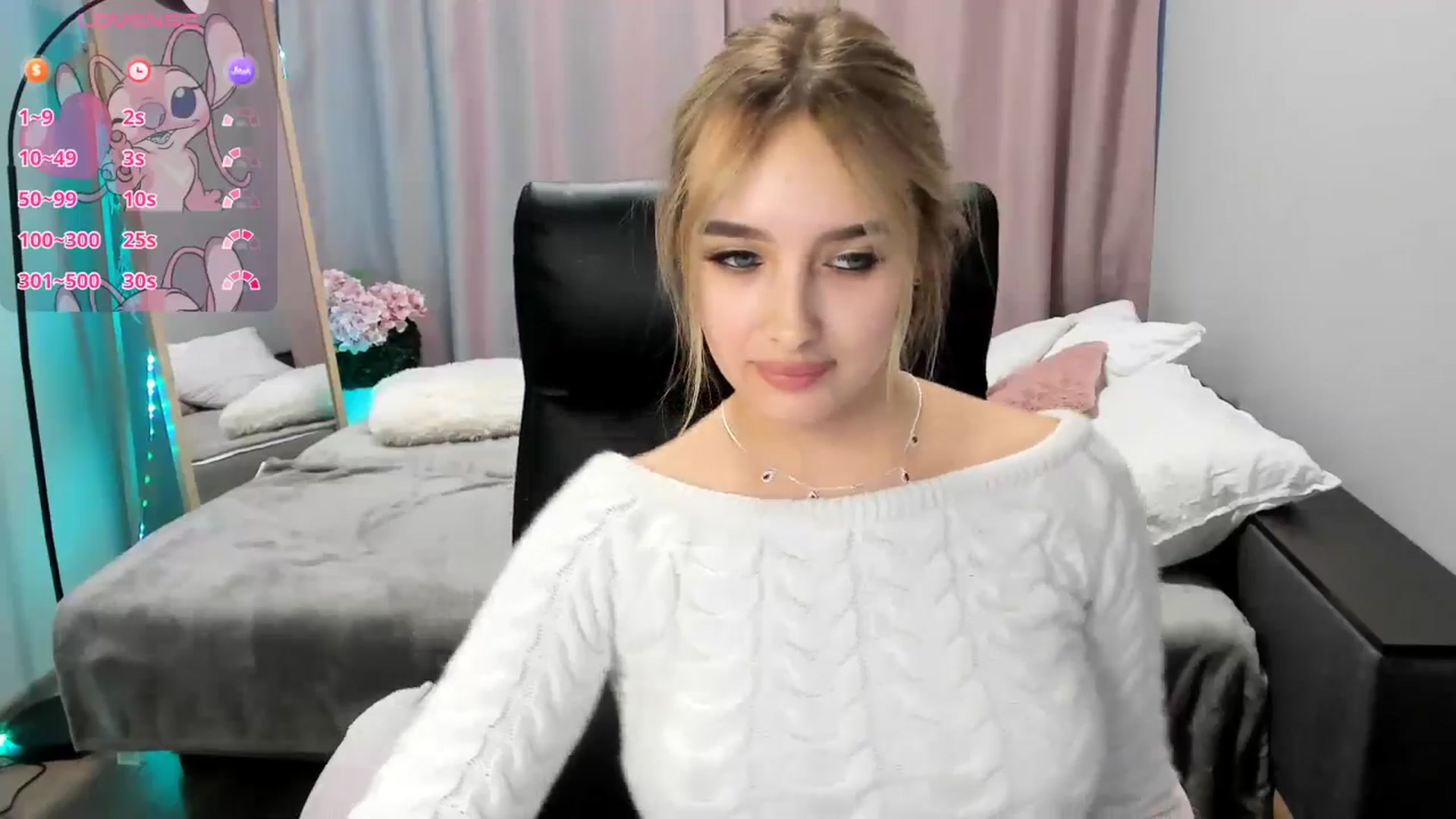 Gallery image thumbnail from TaisiaHot's myfreecams stream on, 02/23/2026, 10:23 image 17 of 20