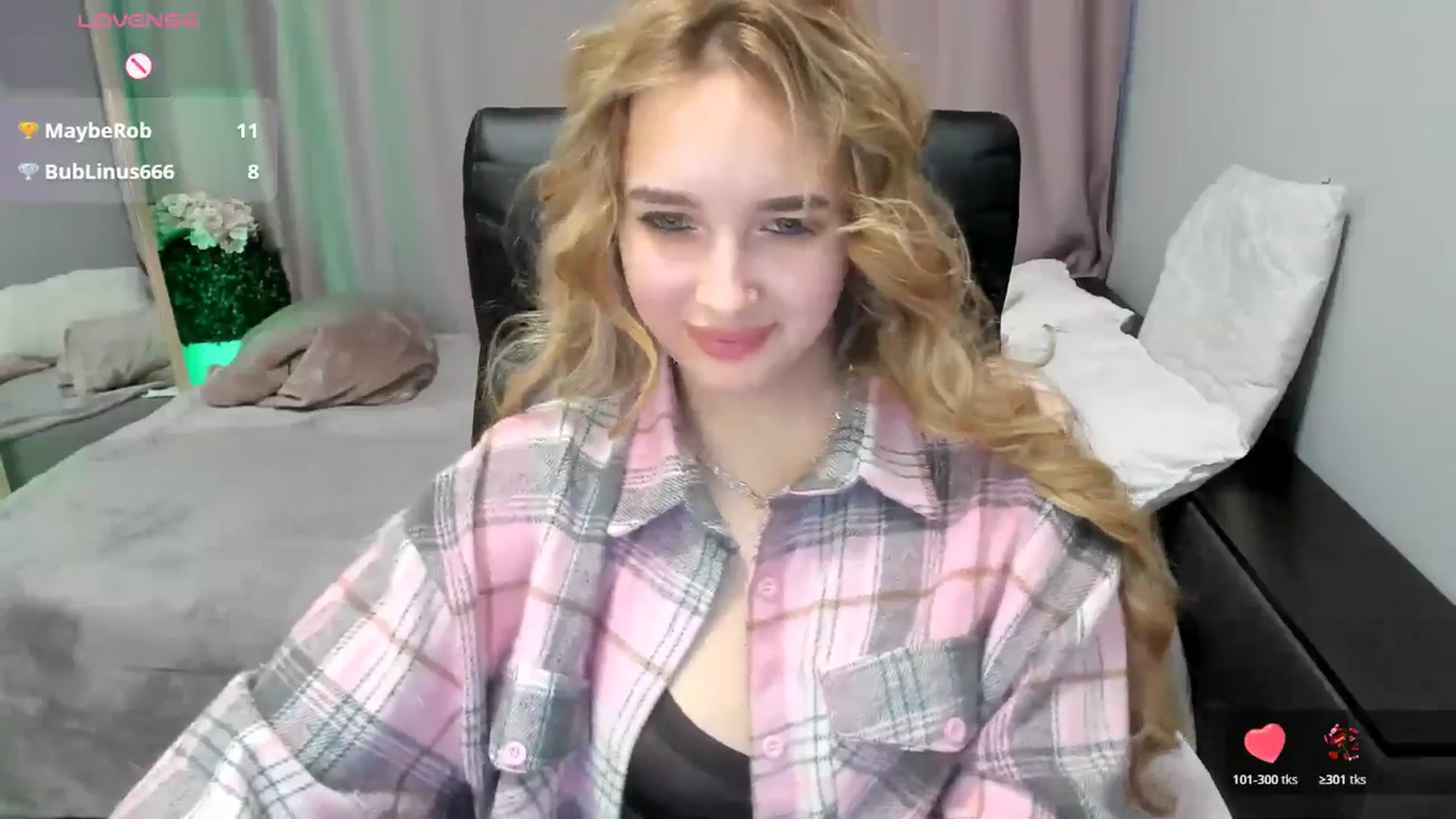 Gallery image thumbnail from TaisiaHot's myfreecams stream on, 03/09/2026, 10:03 image 10 of 20
