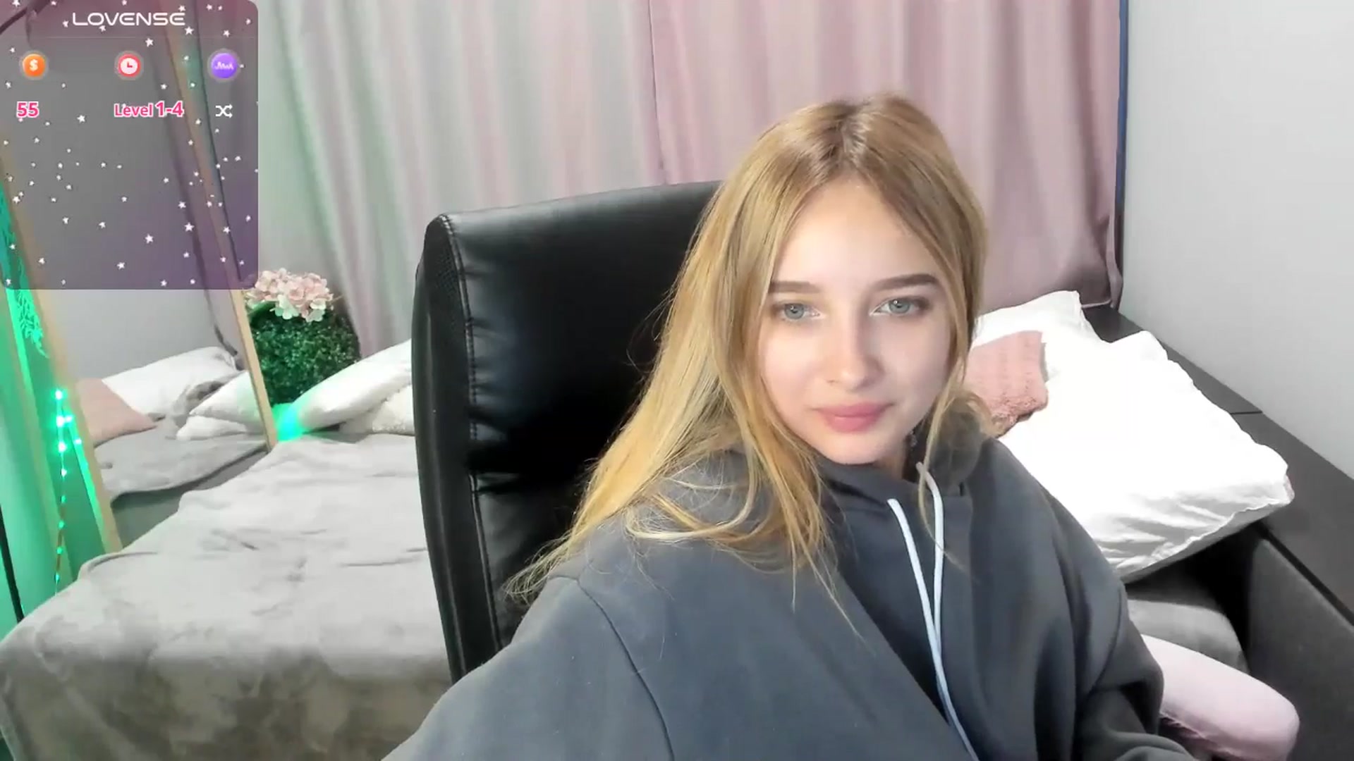 Gallery image thumbnail from TaisiaHot's myfreecams stream on, 03/10/2026, 09:23 image 2 of 20