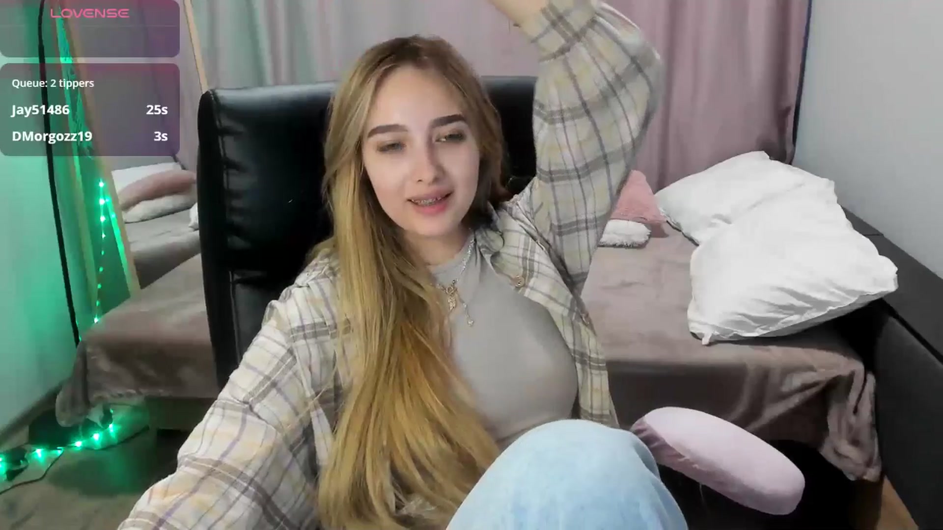 Gallery image thumbnail from TaisiaHot's myfreecams stream on, 03/14/2026, 09:58 image 4 of 20