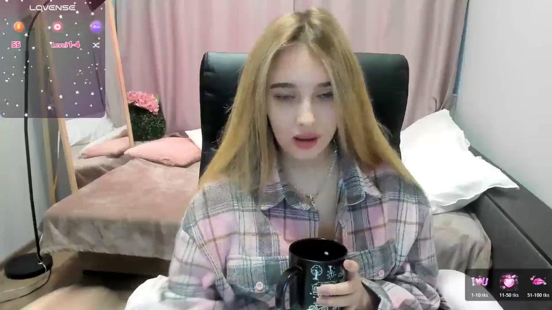 Gallery image thumbnail from TaisiaHot's myfreecams stream on, 03/23/2026, 09:46 image 4 of 20