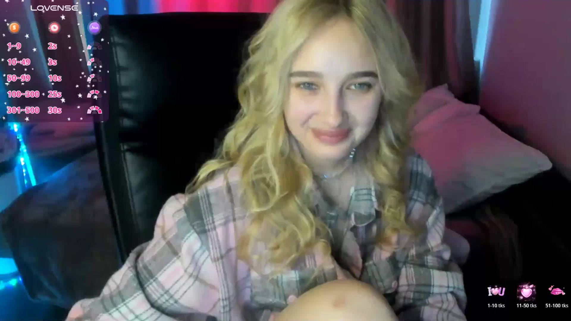 Gallery image thumbnail from TaisiaHot's myfreecams stream on, 04/13/2026, 12:54 image 1 of 20