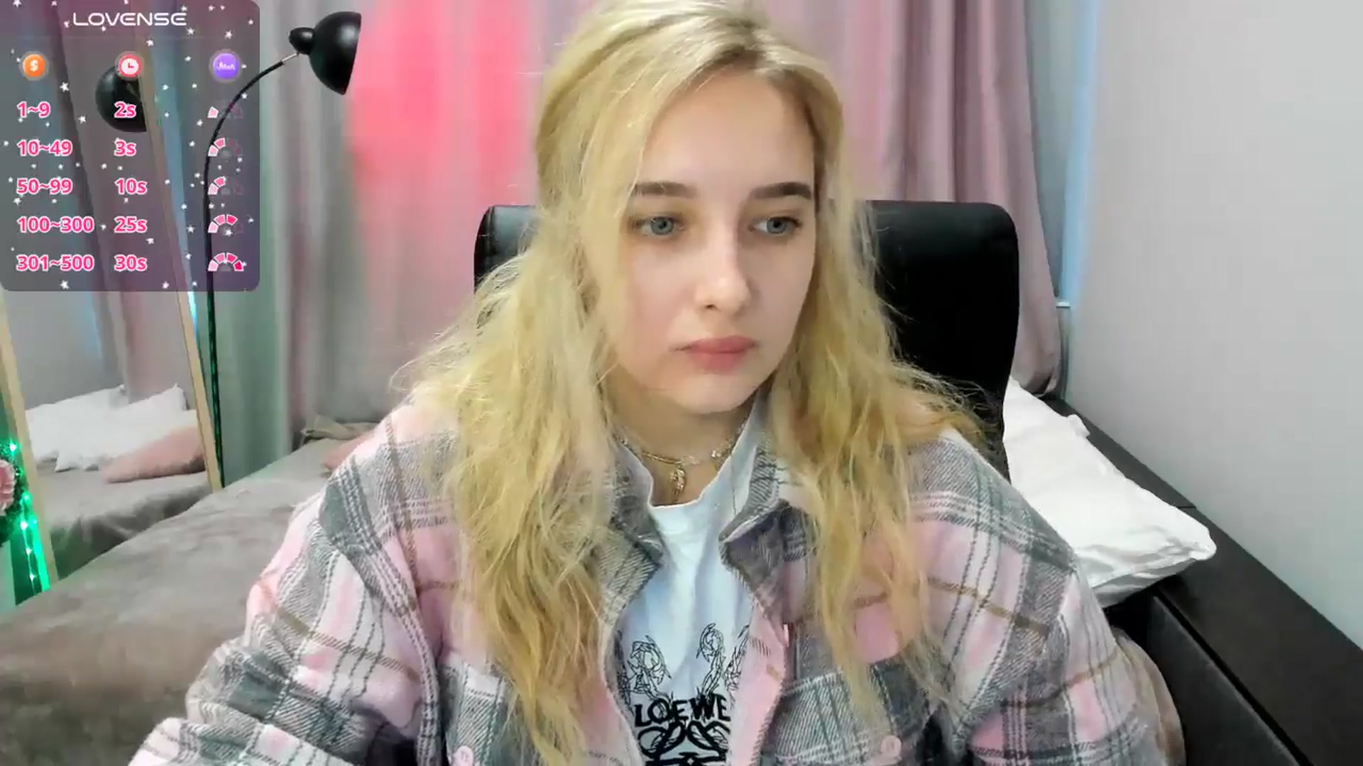 Gallery image thumbnail from TaisiaHot's myfreecams stream on, 04/14/2026, 11:18 image 2 of 20