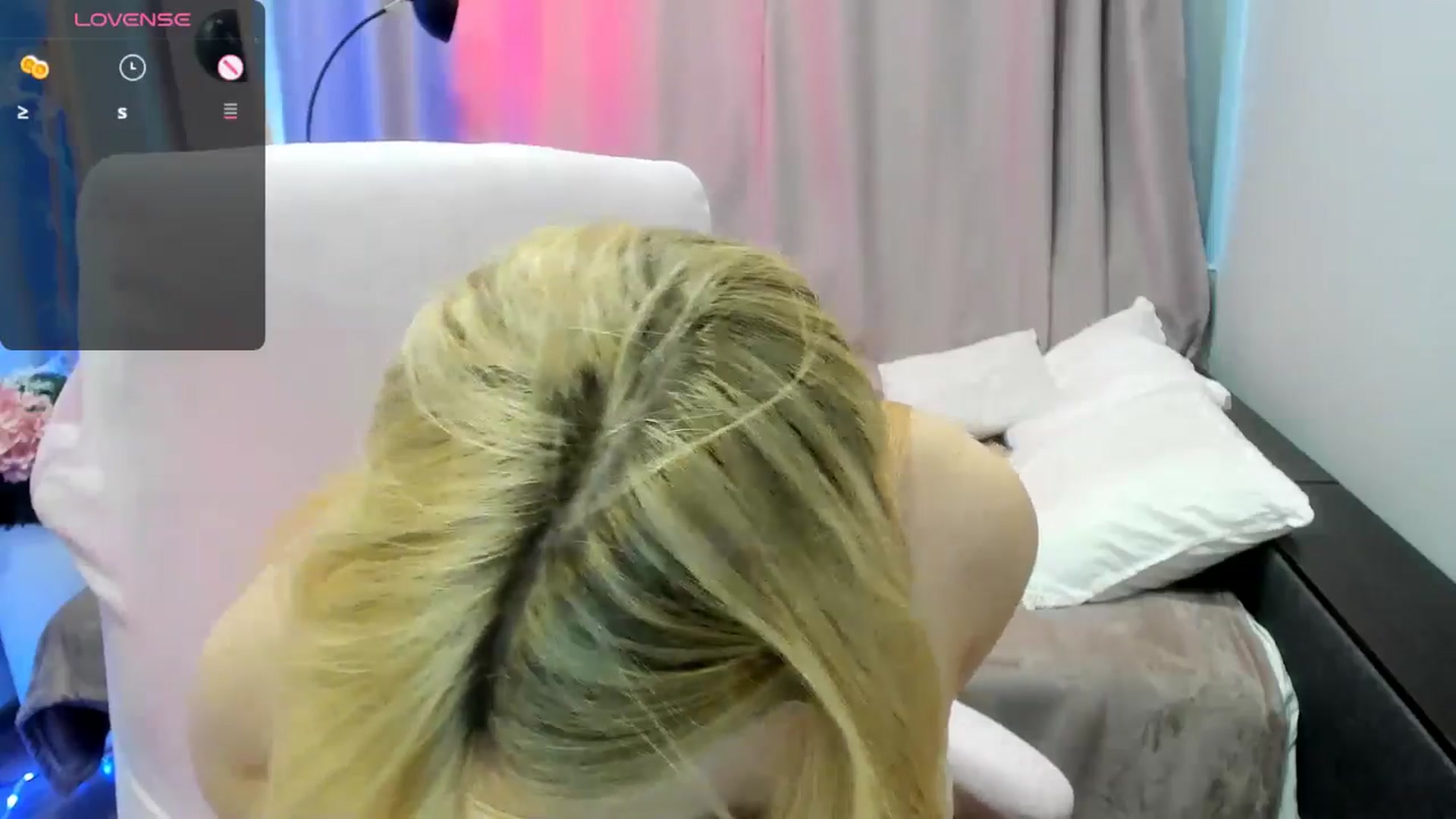 Gallery image thumbnail from TaisiaHot's myfreecams stream on, 04/17/2026, 10:42 image 2 of 20