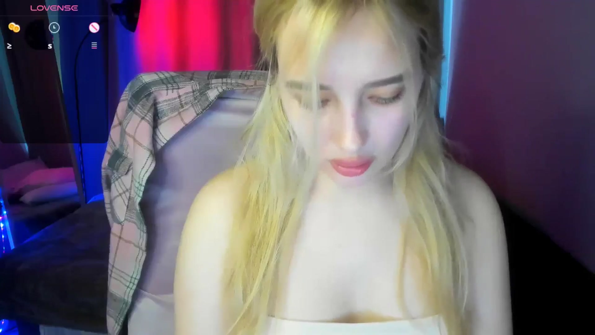 Gallery image thumbnail from TaisiaHot's myfreecams stream on, 04/18/2026, 08:53 image 5 of 20