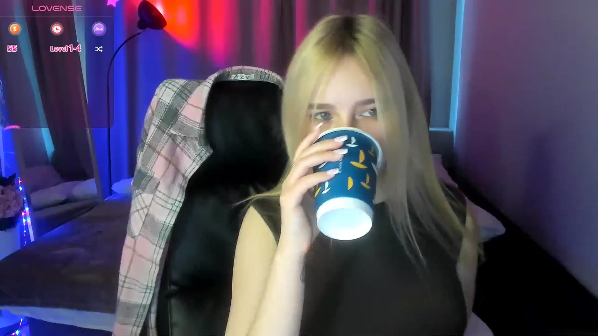 Gallery image thumbnail from TaisiaHot's myfreecams stream on, 04/19/2026, 09:56 image 9 of 20