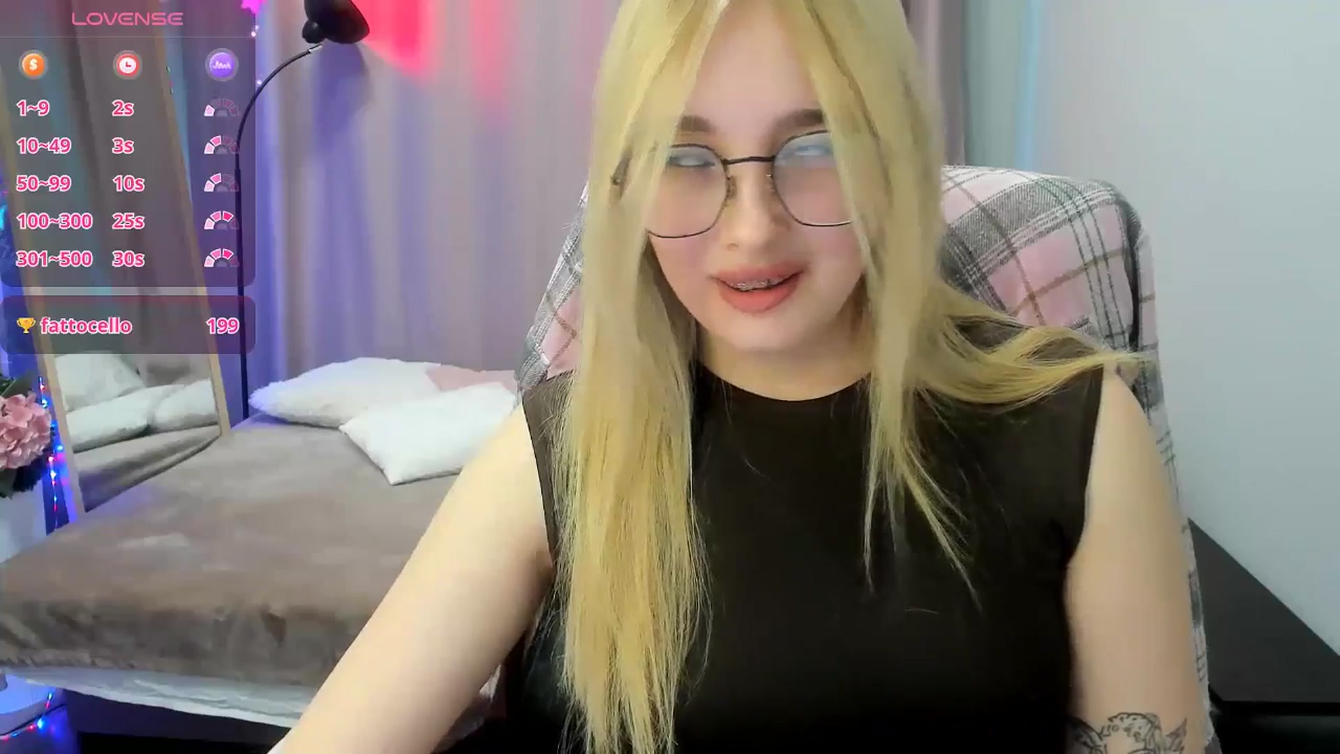 Gallery image thumbnail from TaisiaHot's myfreecams stream on, 04/19/2026, 09:56 image 3 of 20