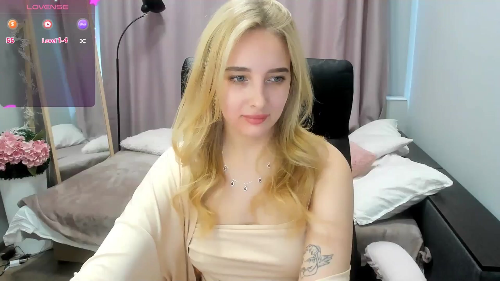Gallery image thumbnail from TaisiaHot's myfreecams stream on, 04/20/2026, 10:05 image 1 of 20