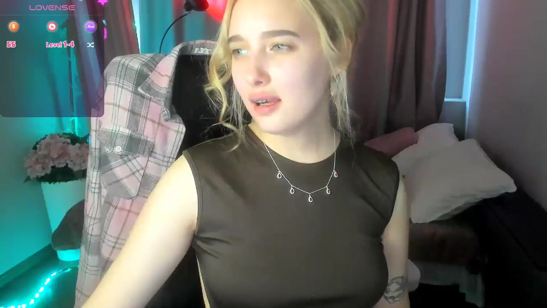 Gallery image thumbnail from TaisiaHot's myfreecams stream on, 04/21/2026, 09:32 image 11 of 20
