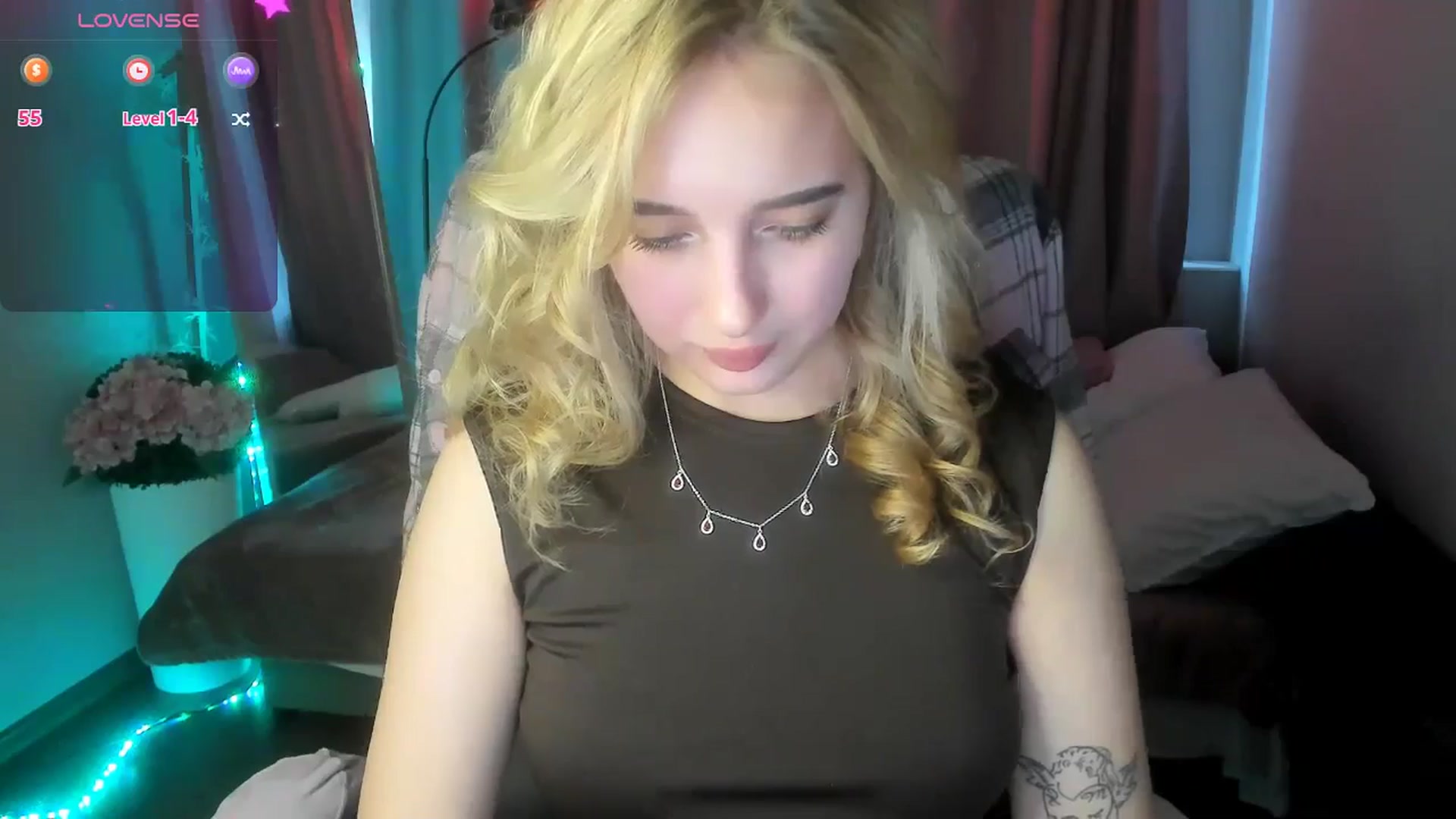 Gallery image thumbnail from TaisiaHot's myfreecams stream on, 04/21/2026, 09:32 image 17 of 20