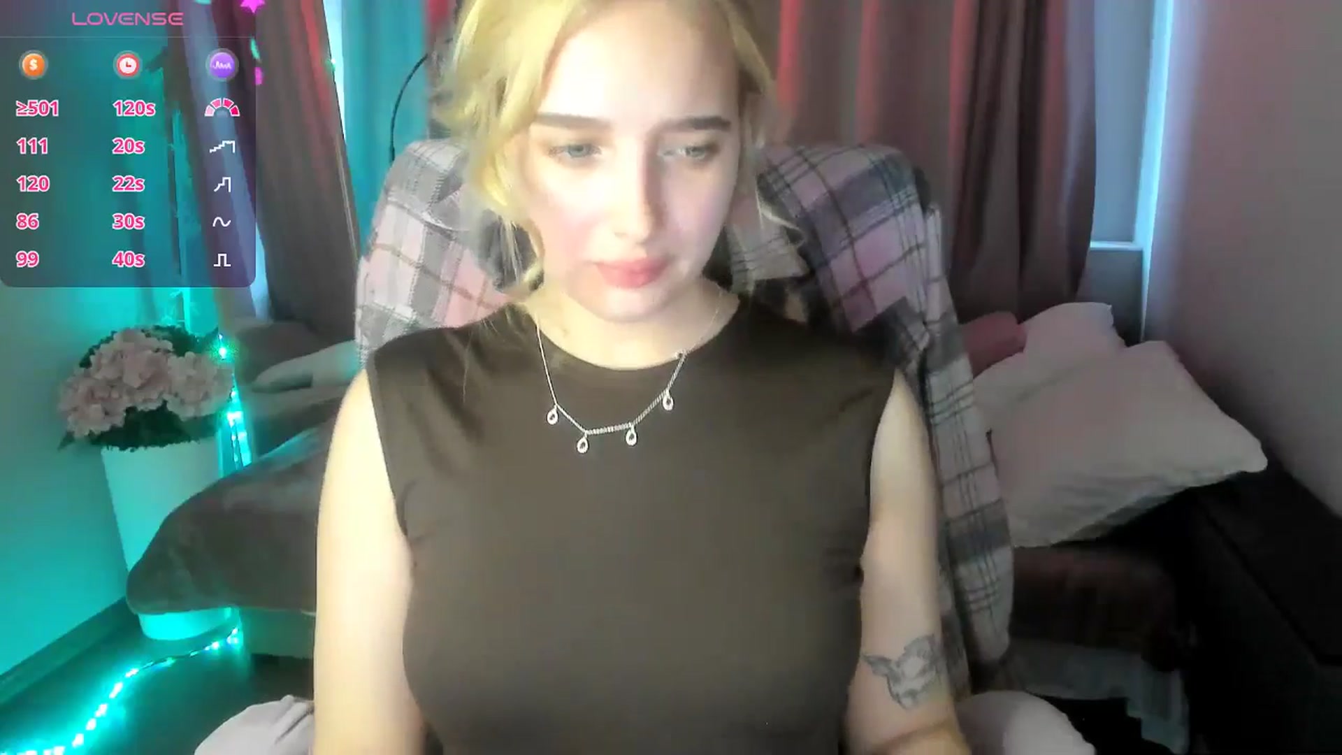 Gallery image thumbnail from TaisiaHot's myfreecams stream on, 04/21/2026, 09:32 image 7 of 20