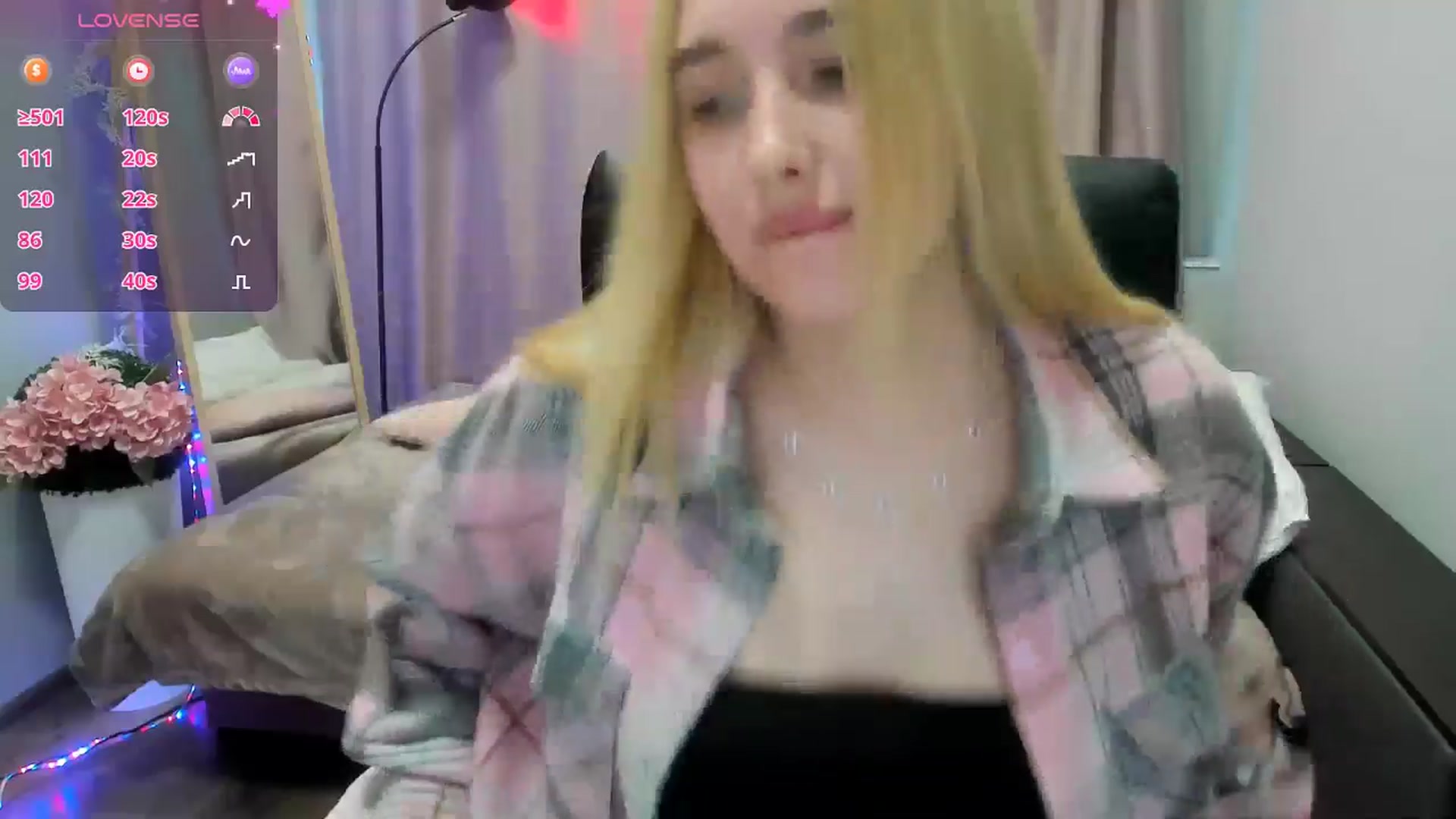 Gallery image thumbnail from TaisiaHot's myfreecams stream on, 04/22/2026, 08:41 image 5 of 20