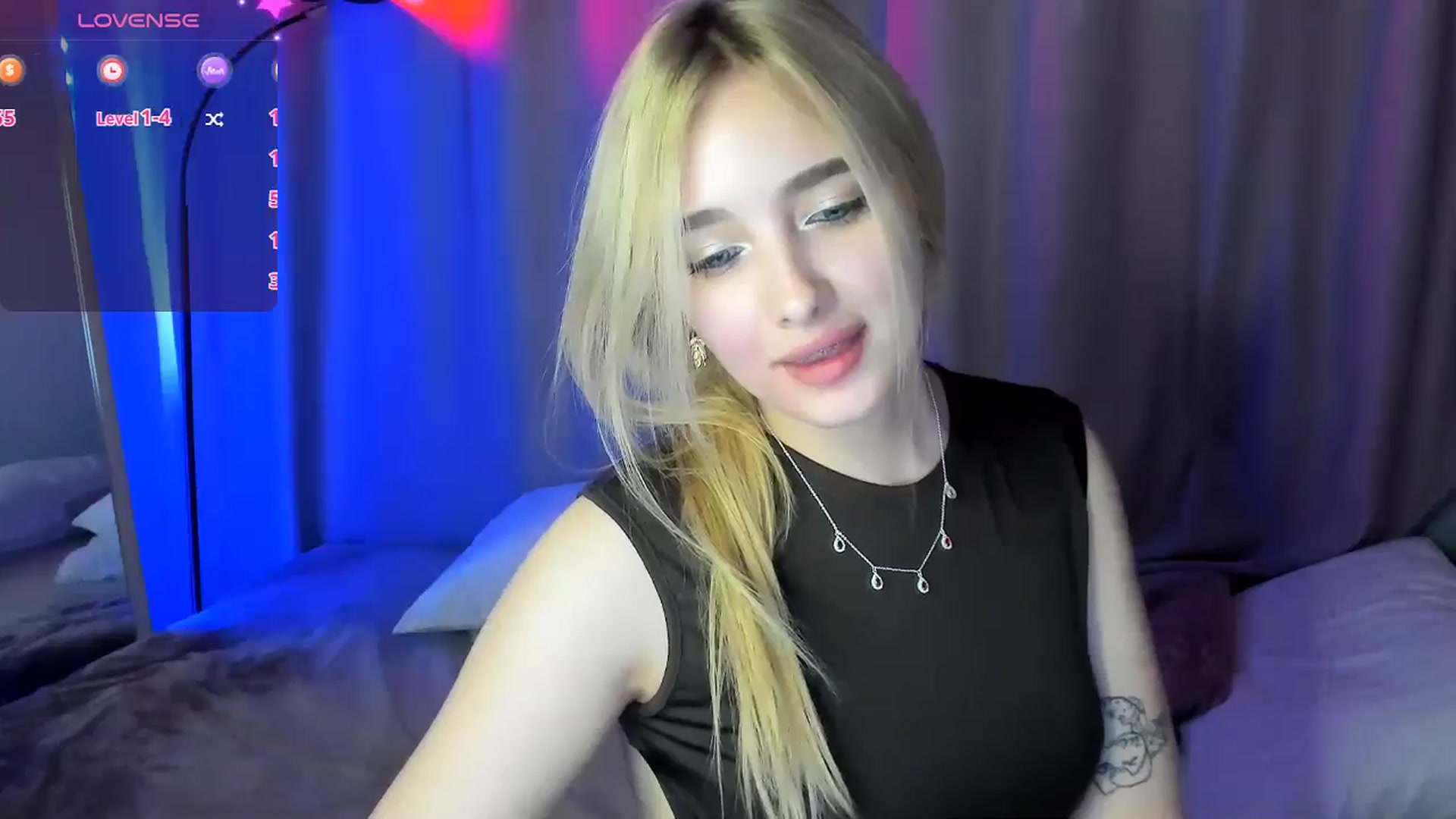 Gallery image thumbnail from TaisiaHot's myfreecams stream on, 04/25/2026, 12:08 image 2 of 20