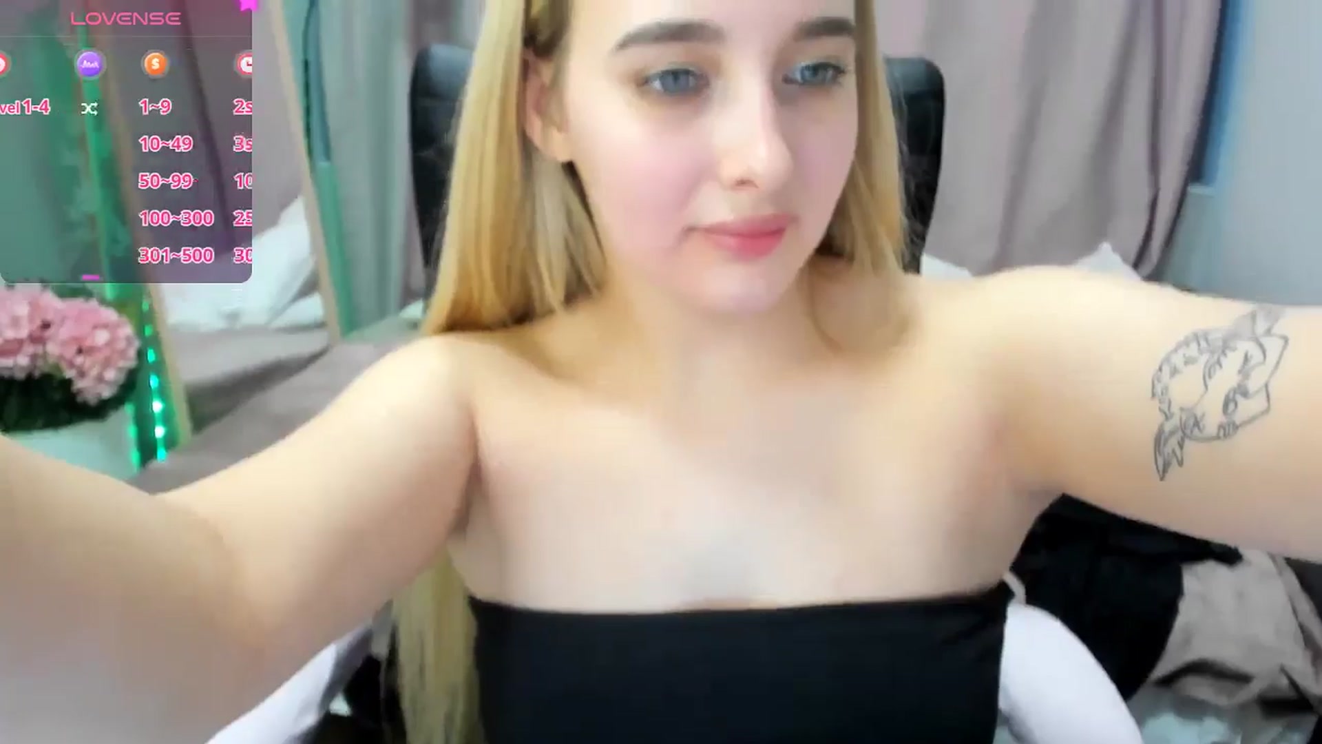 Gallery image thumbnail from TaisiaHot's myfreecams stream on, 05/06/2026, 14:00 image 16 of 20