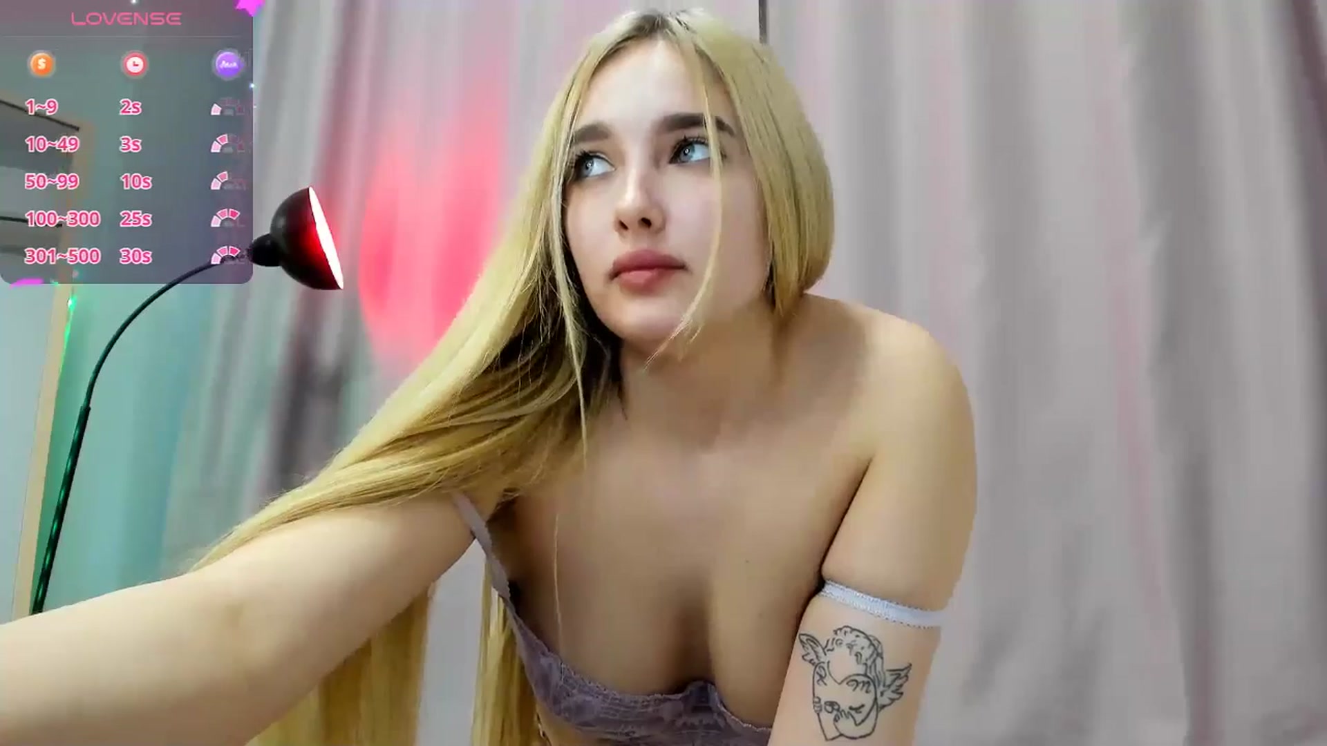 Gallery image thumbnail from TaisiaHot's myfreecams stream on, 05/08/2026, 10:47 image 17 of 20