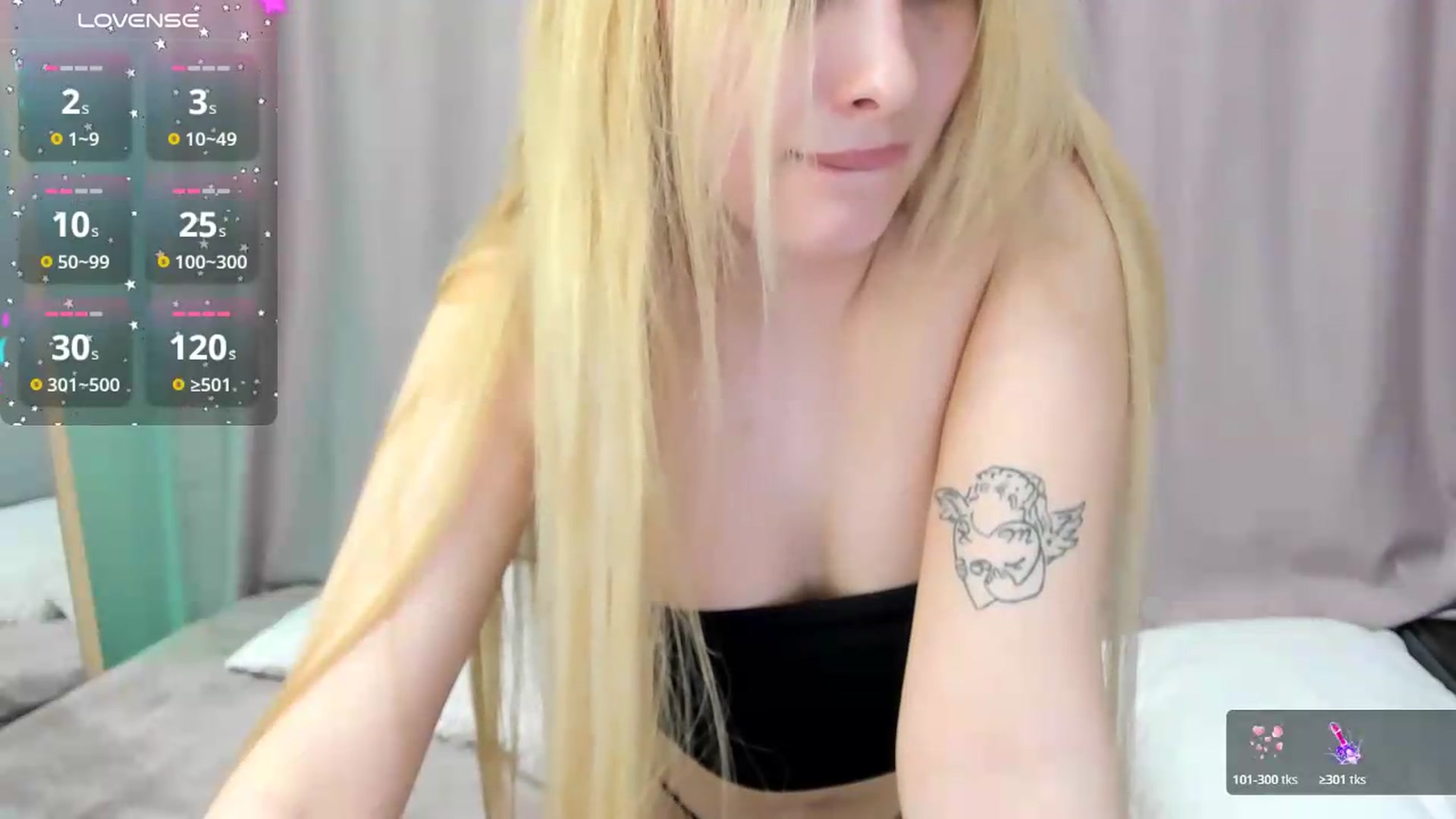 Gallery image thumbnail from TaisiaHot's myfreecams stream on, 05/17/2026, 11:19 image 12 of 20