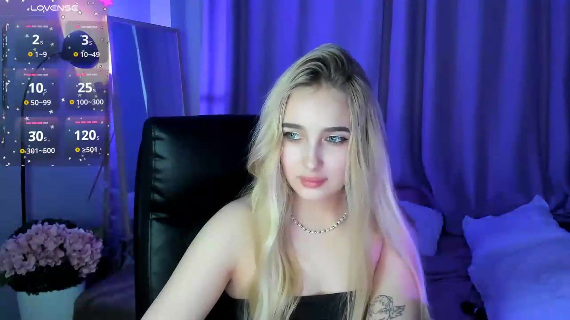 Gallery image thumbnail from TaisiaHot's myfreecams stream on, 05/18/2026, 11:35 image 17 of 20