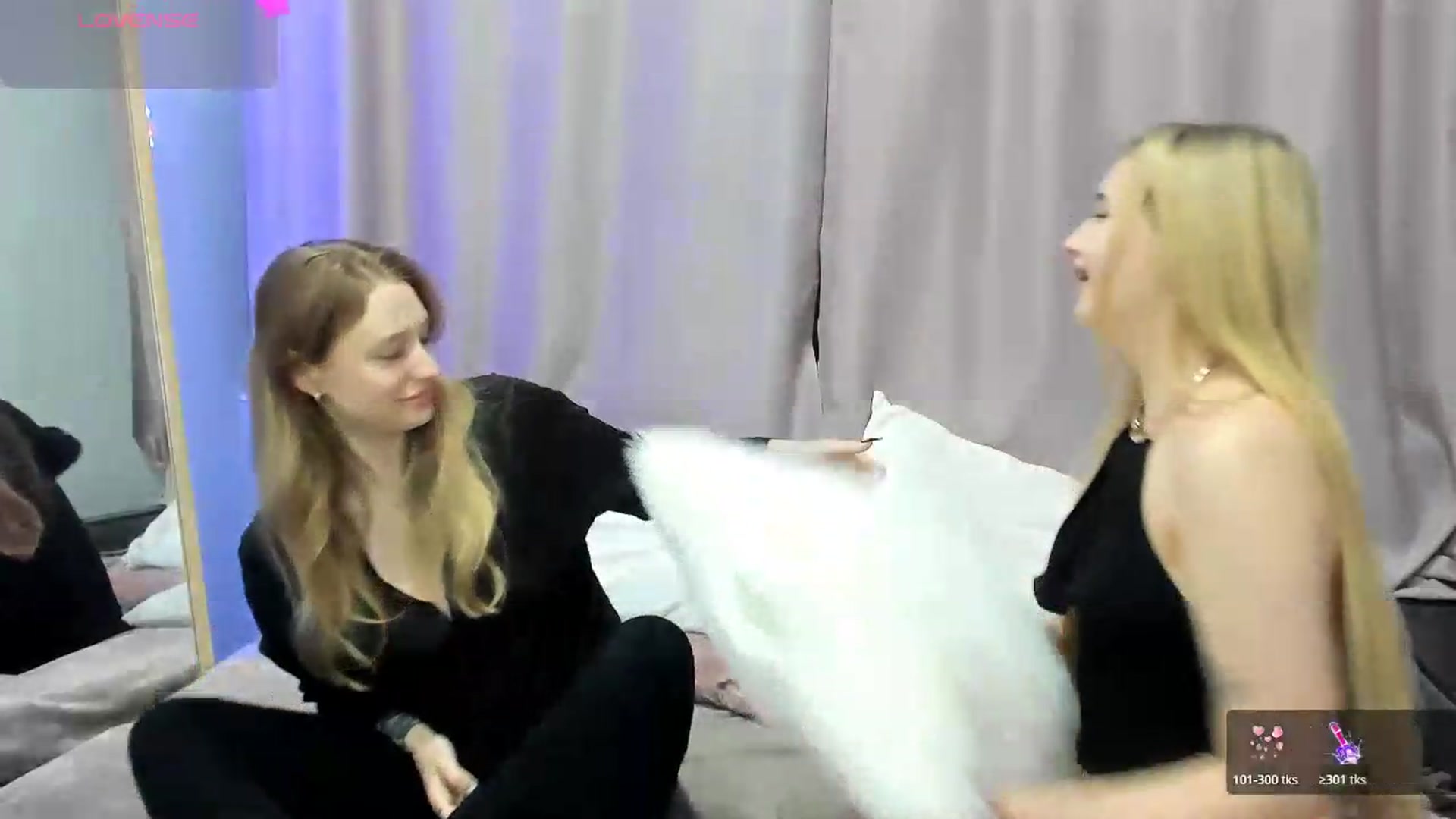 Gallery image thumbnail from TaisiaHot's myfreecams stream on, 05/19/2026, 23:16 image 15 of 20
