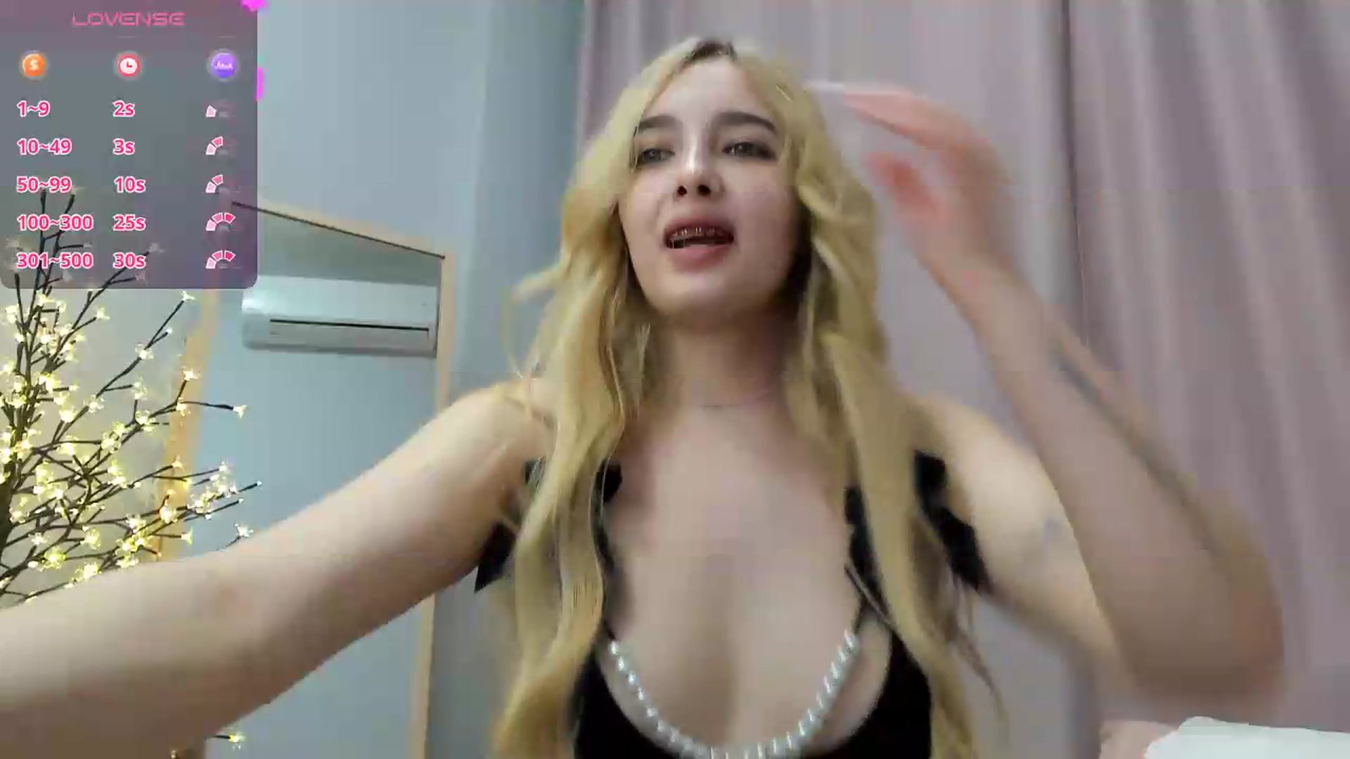 Gallery image thumbnail from TaisiaHot's myfreecams stream on, 05/24/2026, 10:35 image 16 of 20