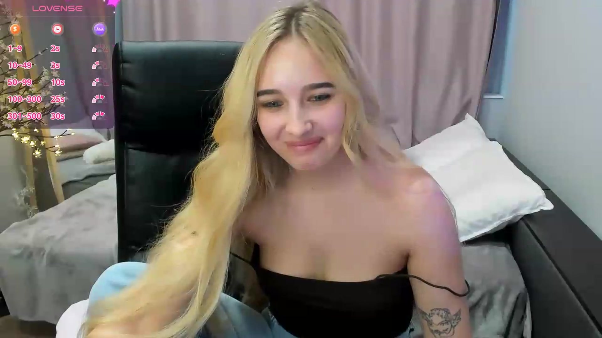 Gallery image thumbnail from TaisiaHot's myfreecams stream on, 05/25/2026, 08:41 image 18 of 20
