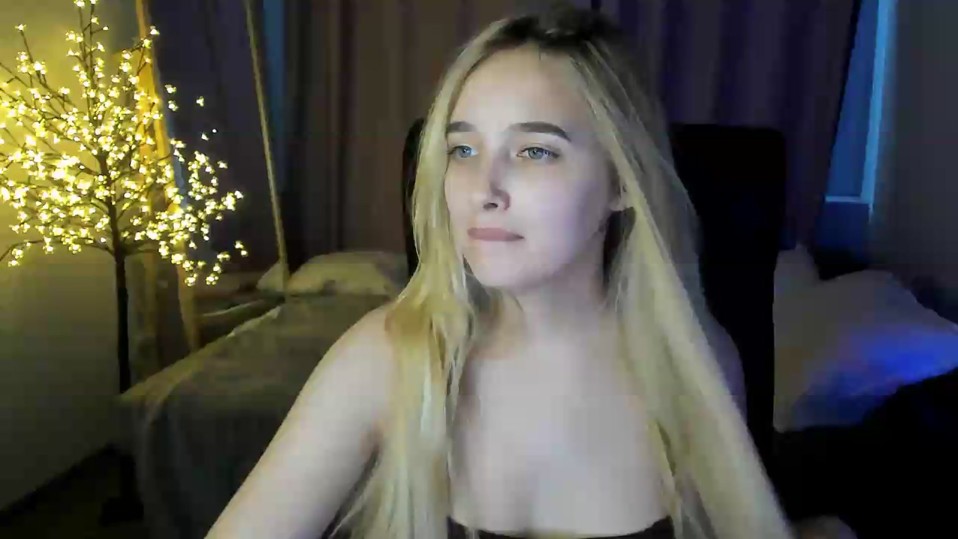 Gallery image thumbnail from TaisiaHot's myfreecams stream on, 05/29/2026, 10:42 image 10 of 20