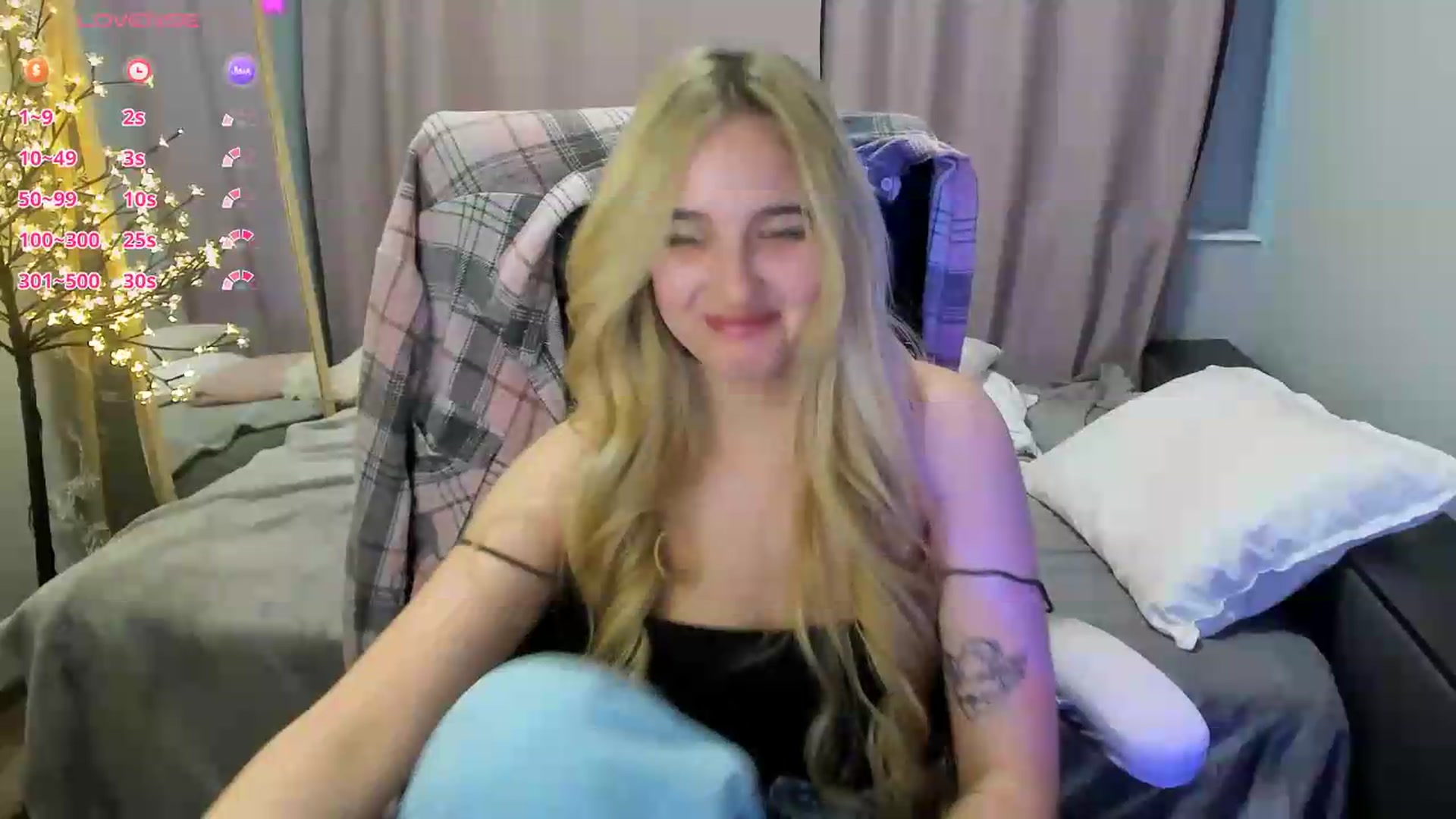 Gallery image thumbnail from TaisiaHot's myfreecams stream on, 05/30/2026, 08:41 image 15 of 20