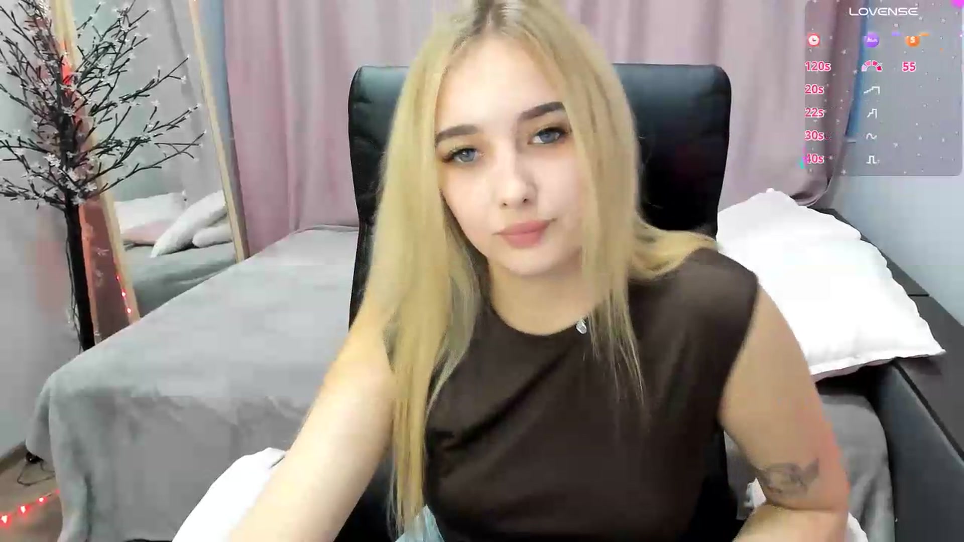 Gallery image thumbnail from TaisiaHot's myfreecams stream on, 06/15/2026, 08:33 image 11 of 20