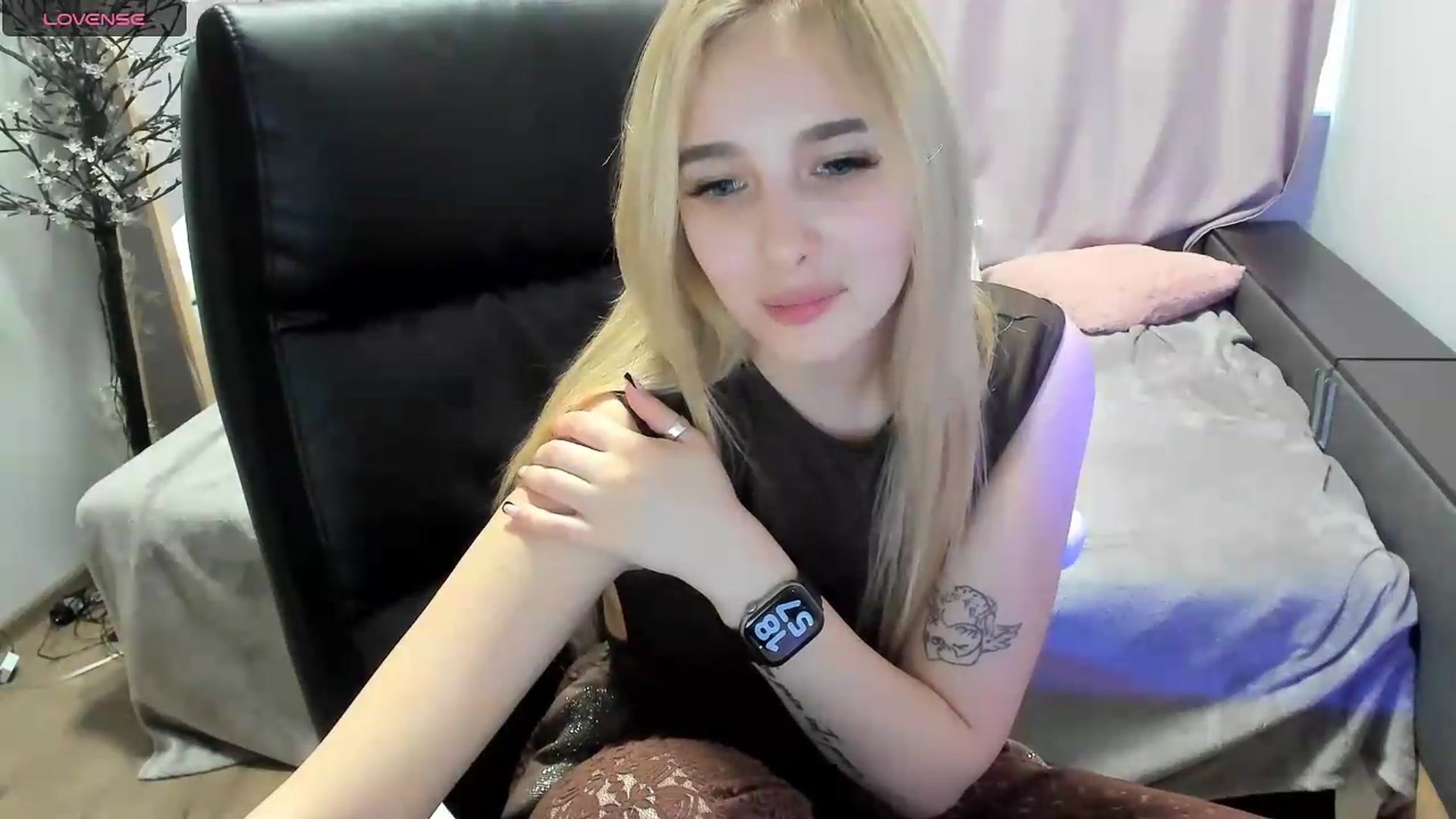 Gallery image thumbnail from TaisiaHot's myfreecams stream on, 06/19/2026, 16:00 image 20 of 20