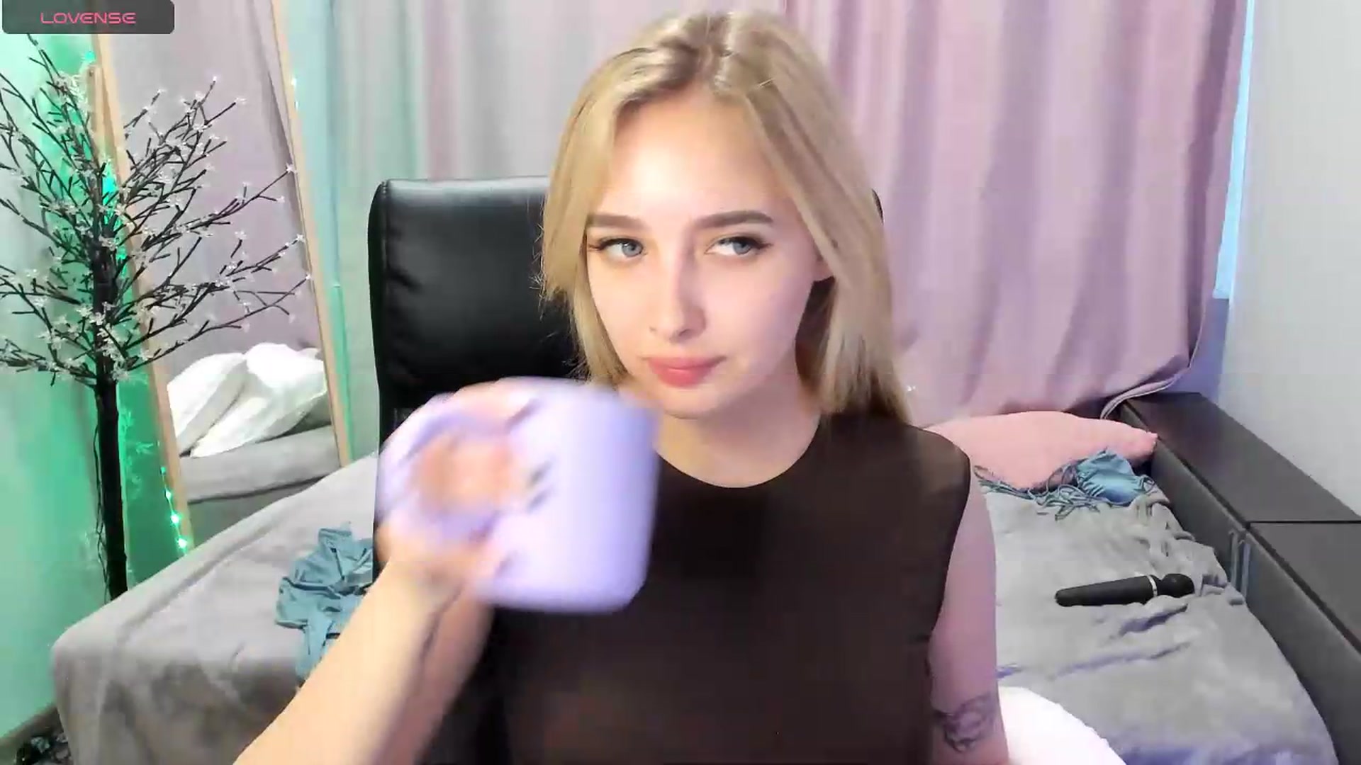 Gallery image thumbnail from TaisiaHot's myfreecams stream on, 06/19/2026, 16:00 image 10 of 20