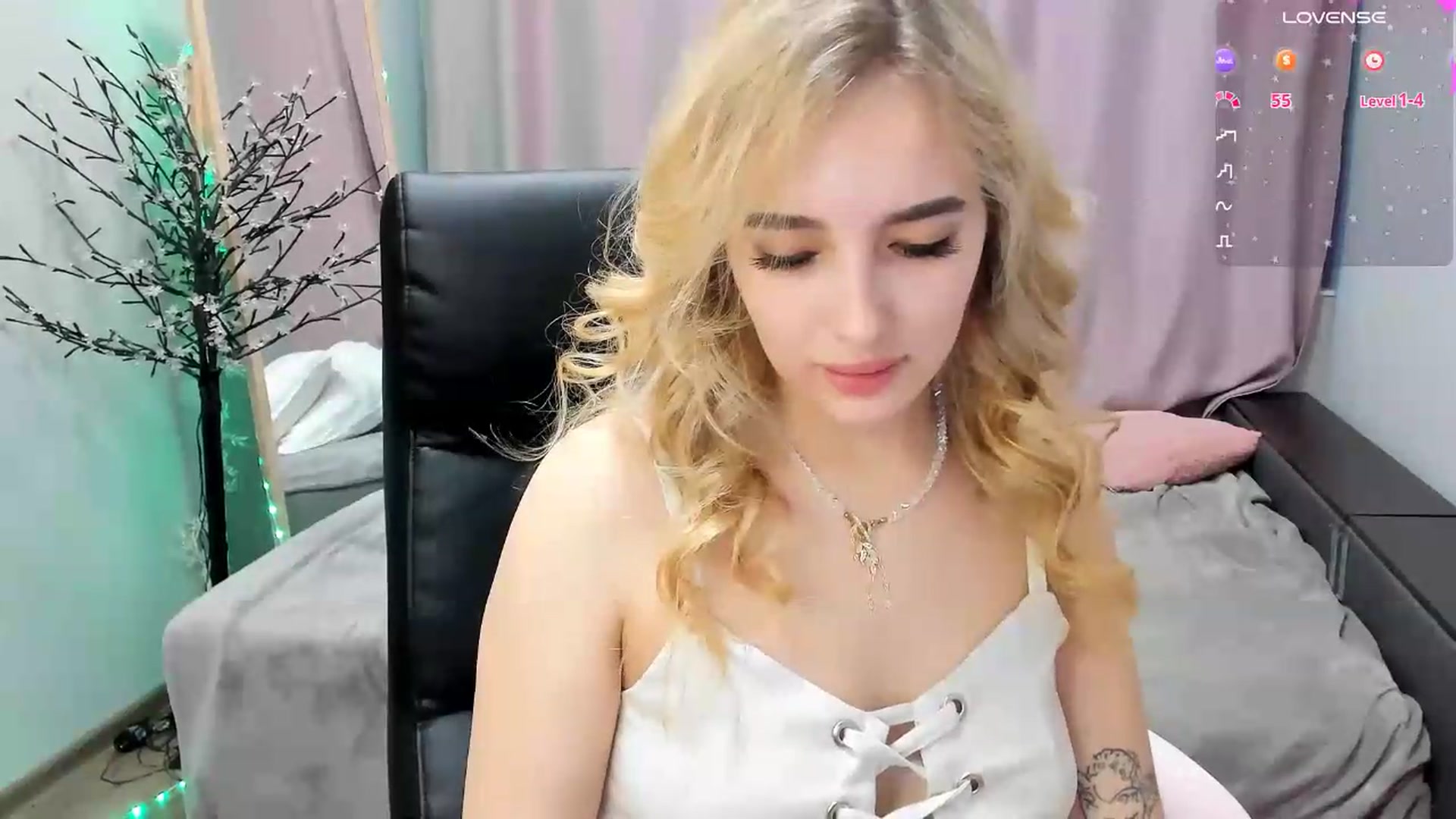 Gallery image thumbnail from TaisiaHot's myfreecams stream on, 06/20/2026, 08:35 image 5 of 20
