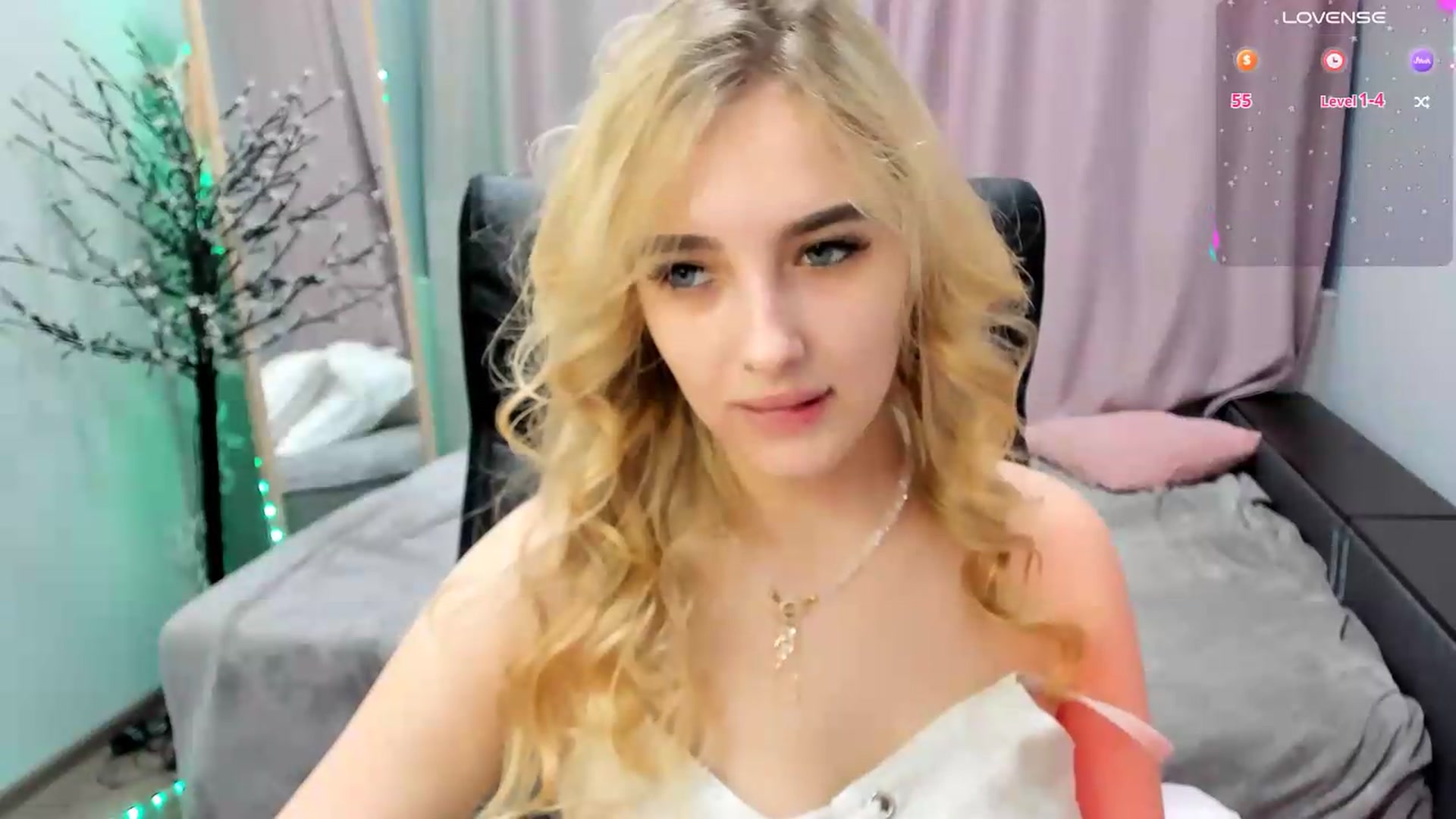Gallery image thumbnail from TaisiaHot's myfreecams stream on, 06/20/2026, 08:35 image 12 of 20