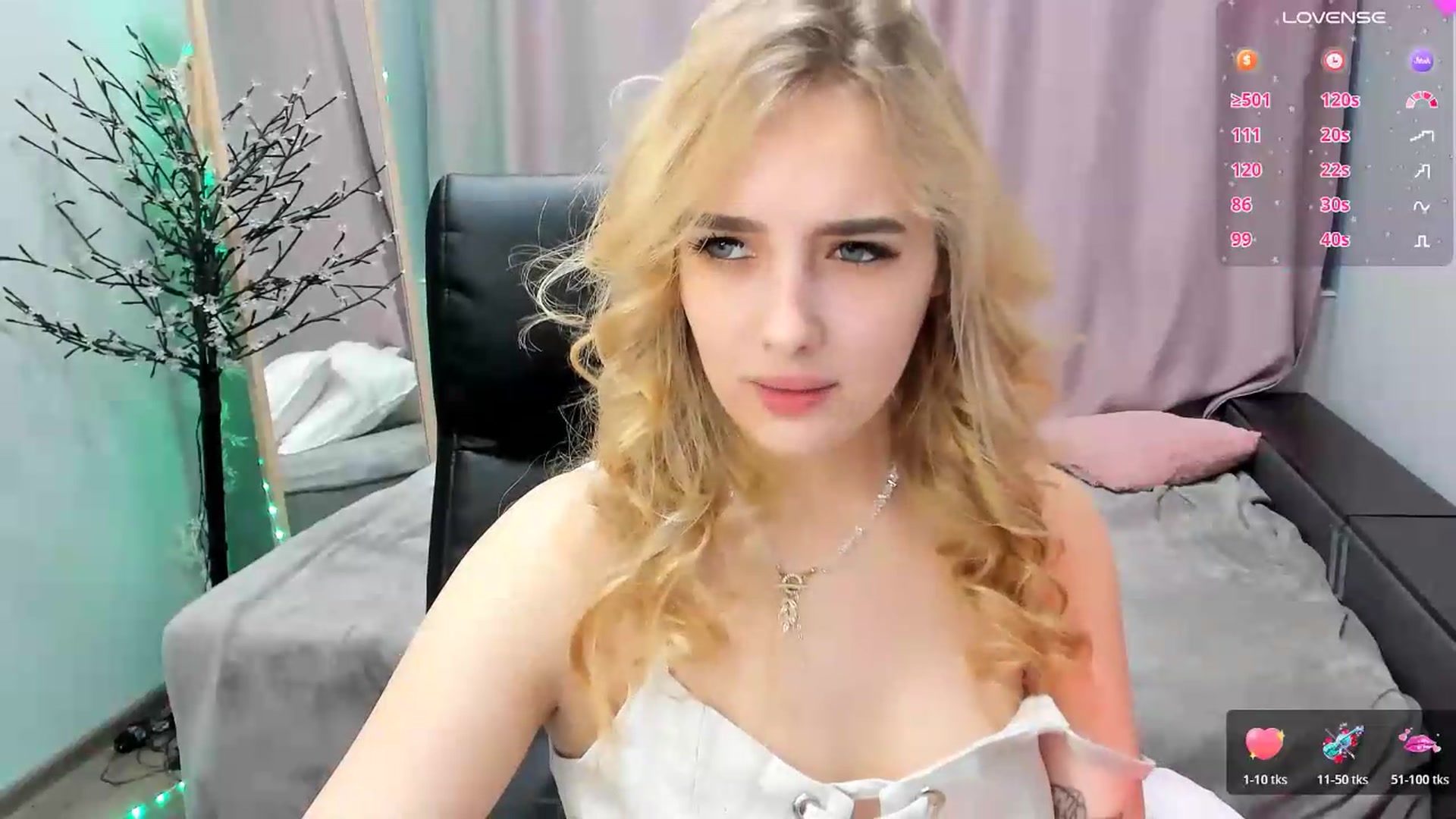 Gallery image thumbnail from TaisiaHot's myfreecams stream on, 06/20/2026, 08:35 image 11 of 20