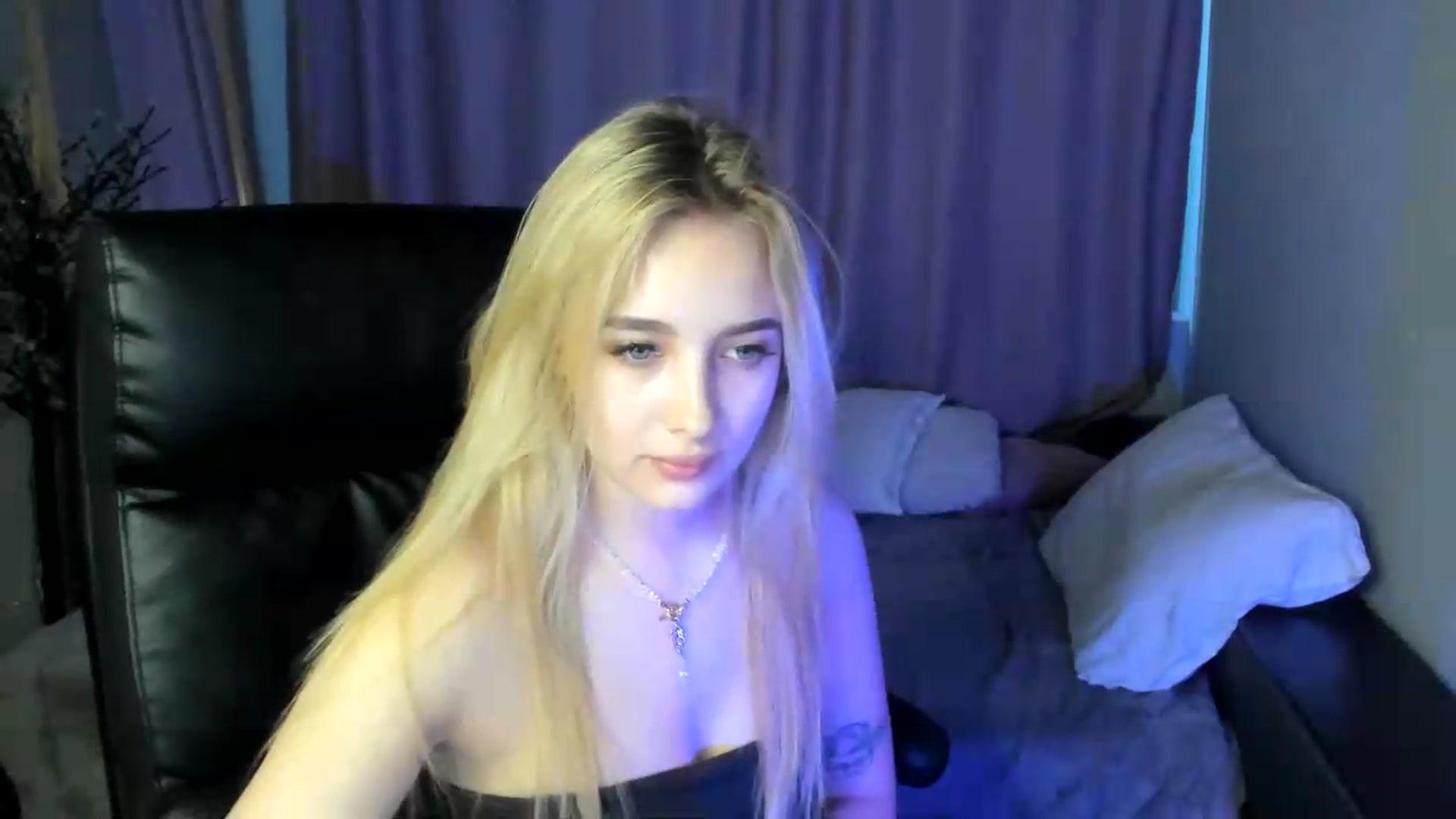 Gallery image thumbnail from TaisiaHot's myfreecams stream on, 06/21/2026, 09:20 image 5 of 20