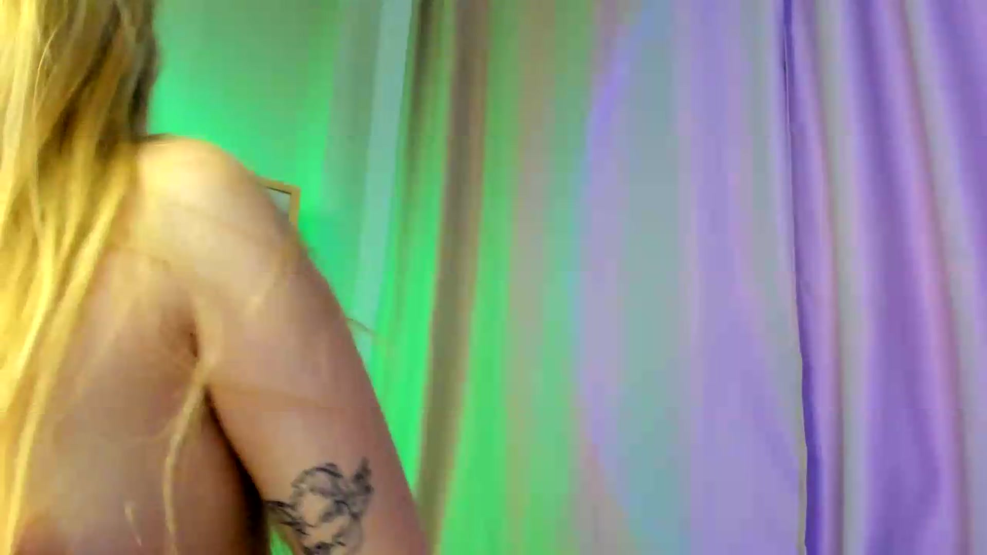 Gallery image thumbnail from TaisiaHot's myfreecams stream on, 06/21/2026, 14:06 image 4 of 20