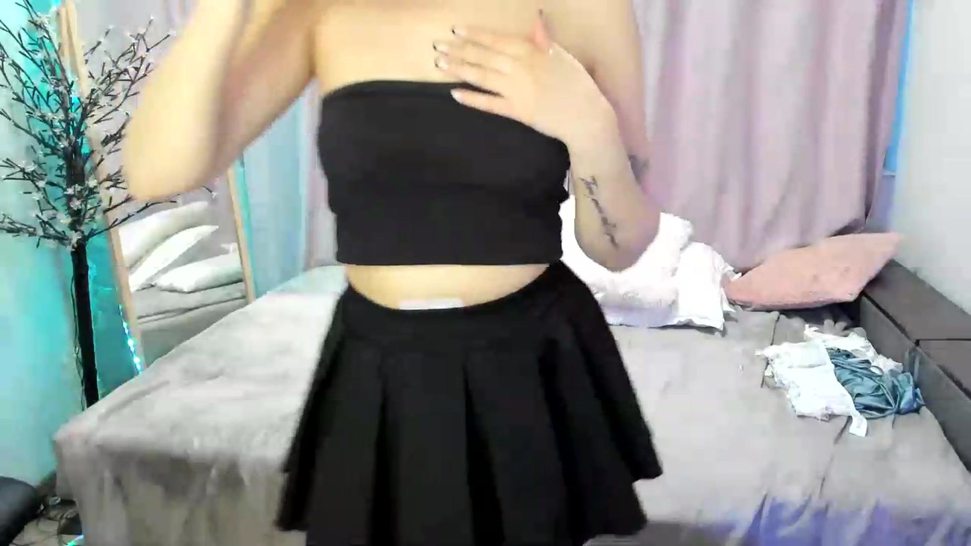 Gallery image thumbnail from TaisiaHot's myfreecams stream on, 06/22/2026, 13:26 image 16 of 20