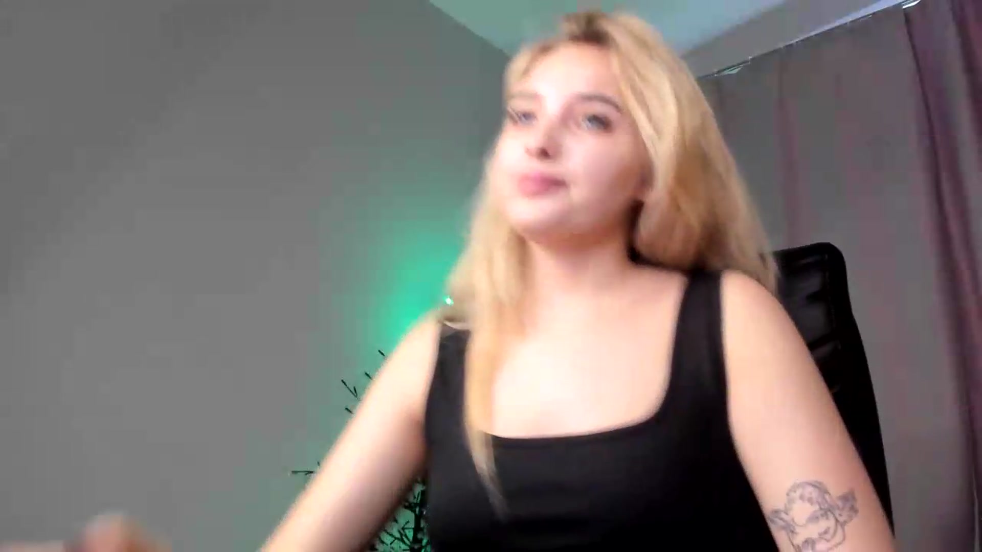 Gallery image thumbnail from TaisiaHot's myfreecams stream on, 06/24/2026, 09:31 image 14 of 20