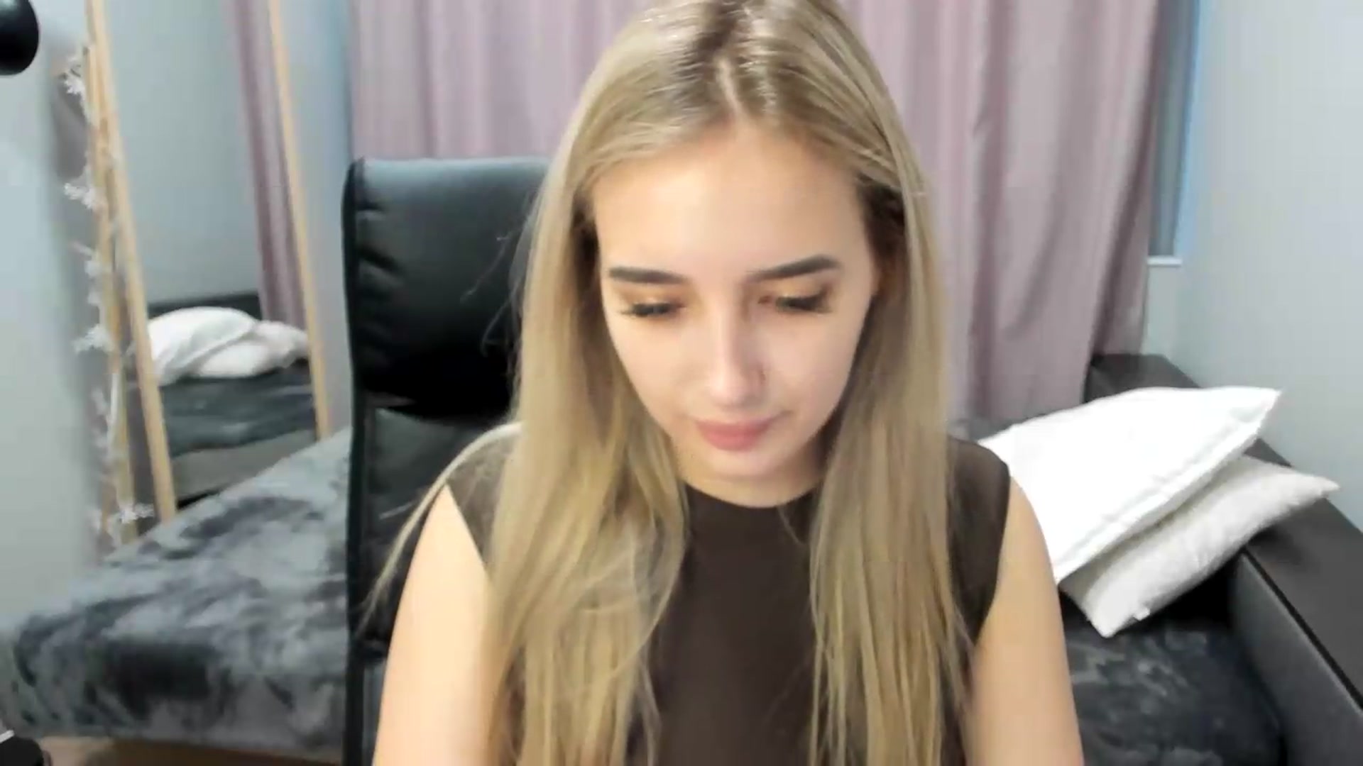 Gallery image thumbnail from TaisiaHot's myfreecams stream on, 06/29/2026, 09:04 image 10 of 20