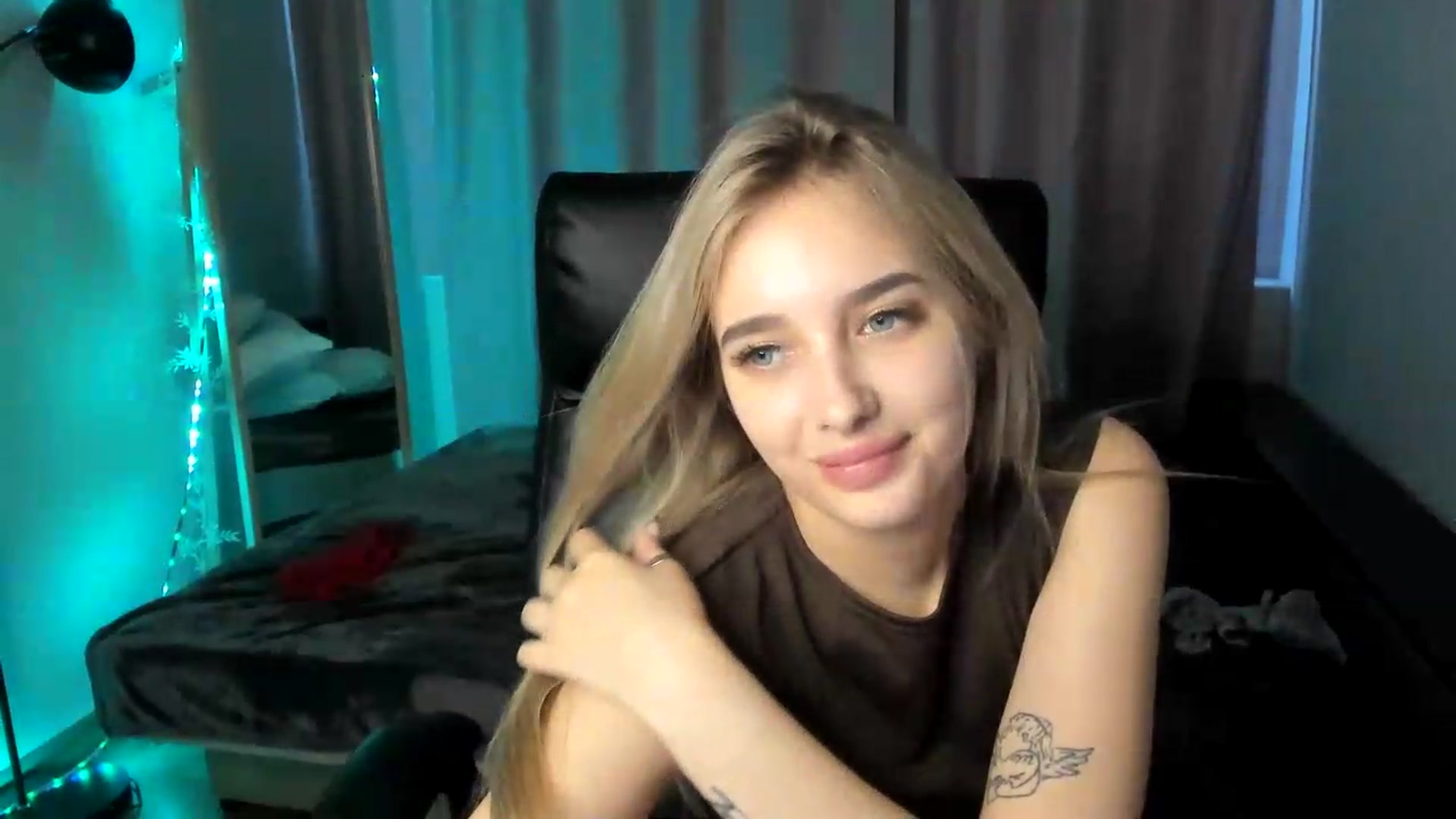 Gallery image thumbnail from TaisiaHot's myfreecams stream on, 06/29/2026, 12:26 image 7 of 20