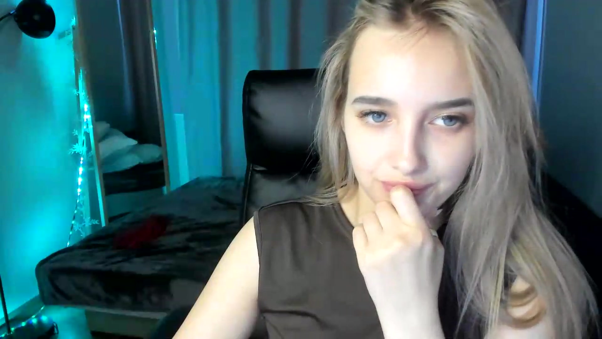 Gallery image thumbnail from TaisiaHot's myfreecams stream on, 06/29/2026, 12:26 image 4 of 20